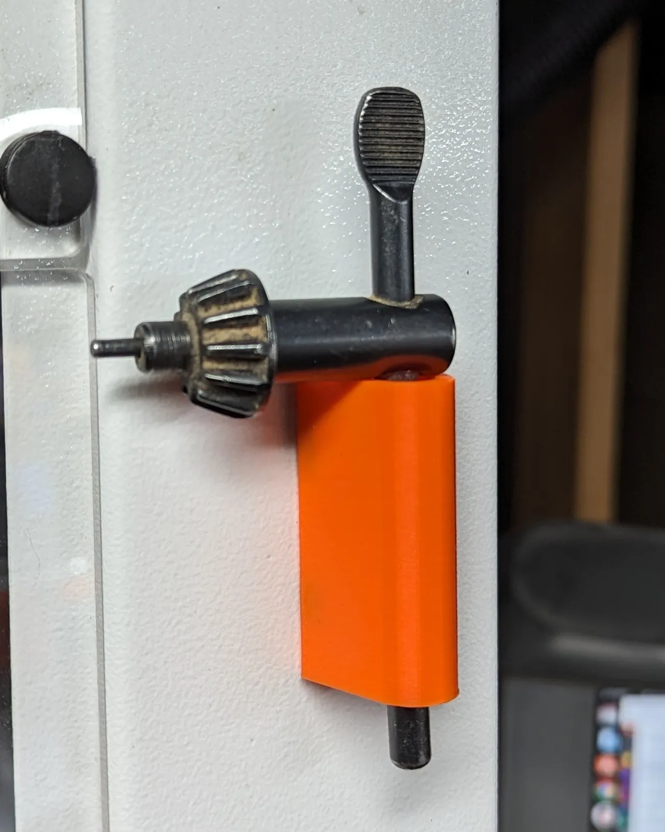 Giá đỡ chìa khóa kẹp từ tính cho máy khoan cột