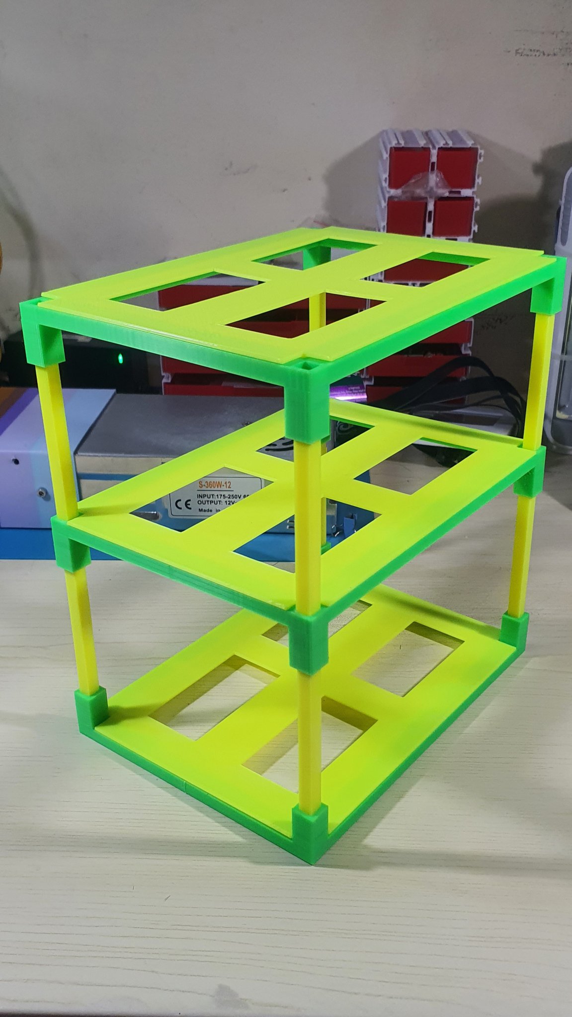 Giá đỡ mini xếp chồng cơ bản cho đồ dùng gia đình