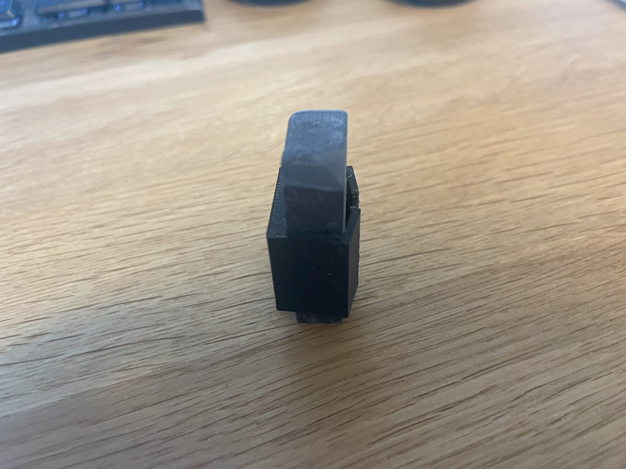 Giá đỡ tẩy từ tính cho bút chì