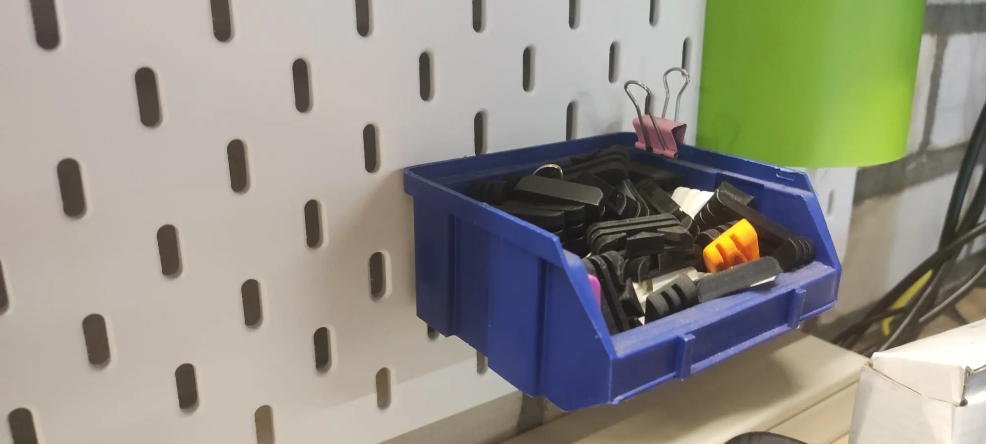 Giá đỡ hộp chồng lên nhau cho IKEA Skadis