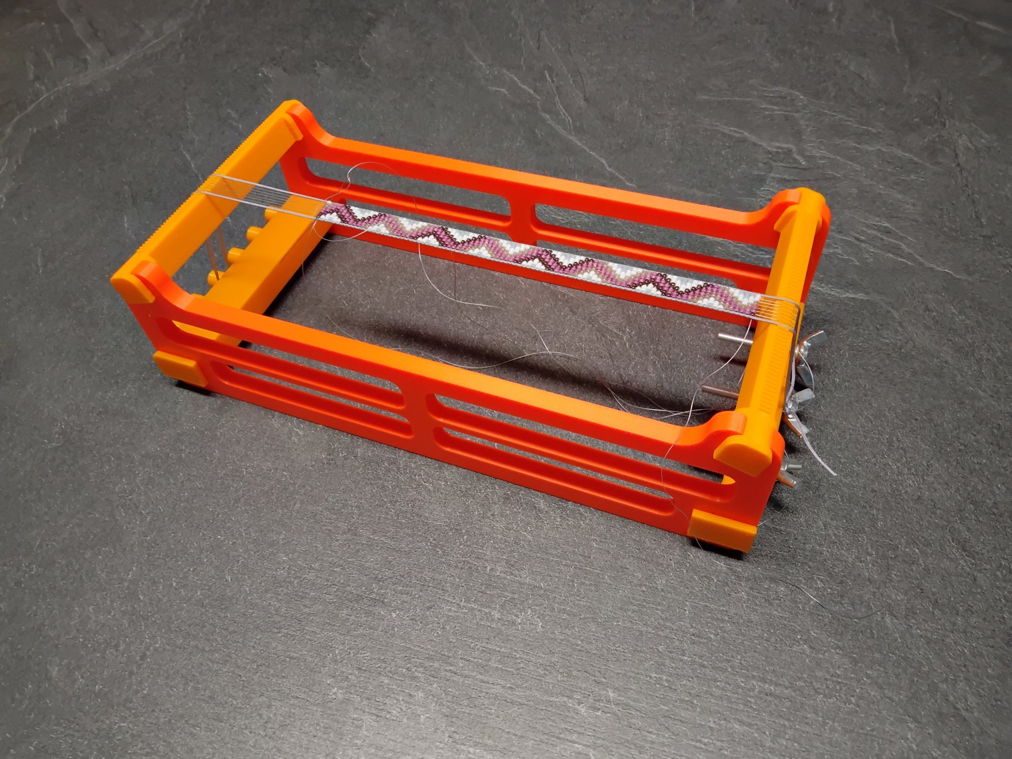 Khung dệt hạt ngọc cho vòng tay và phụ kiện khác