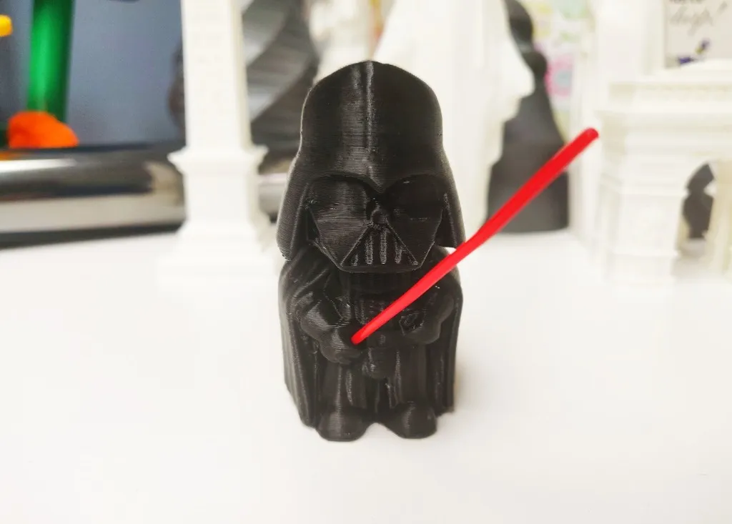 Mini Darth Vader với kiếm ánh sáng filament 1.75mm