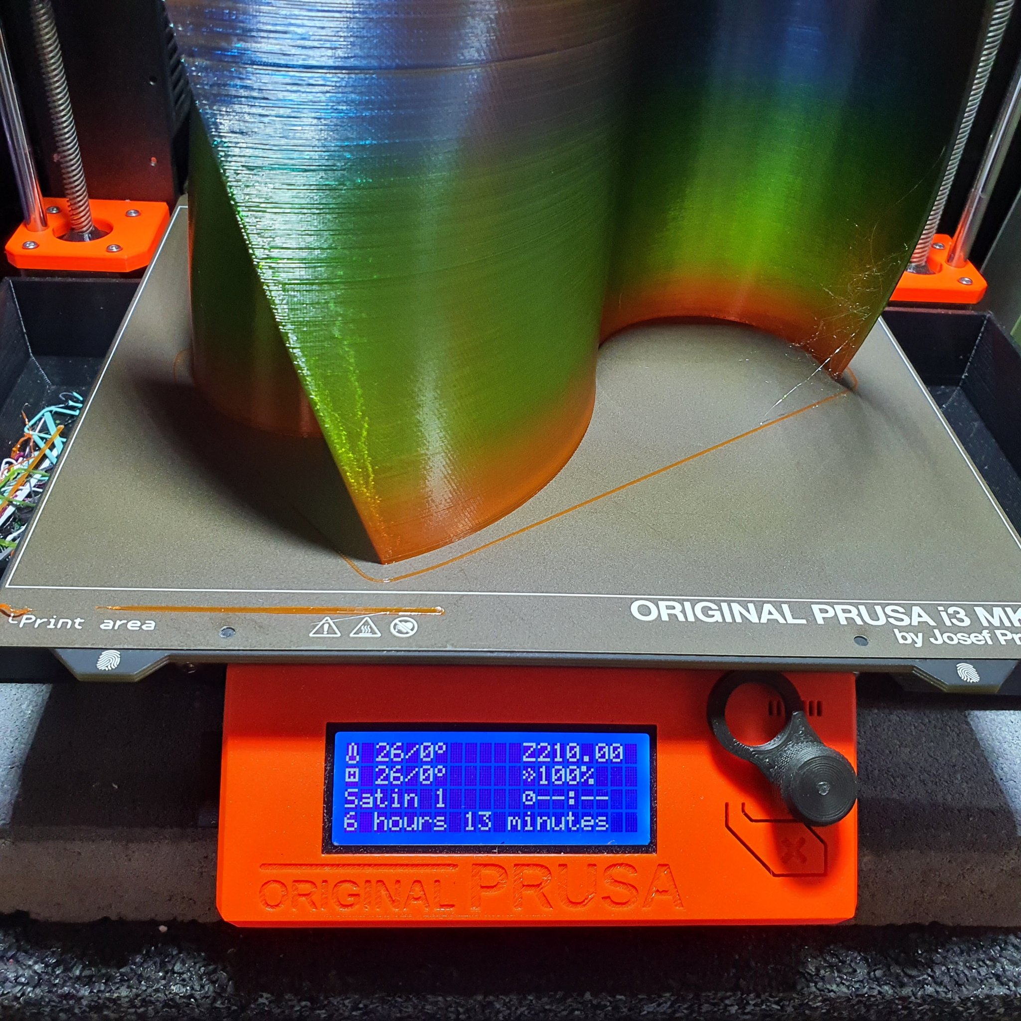 Vật trang trí vườn xoay AeroArt Garden Twirl phong cách Ugrinsky