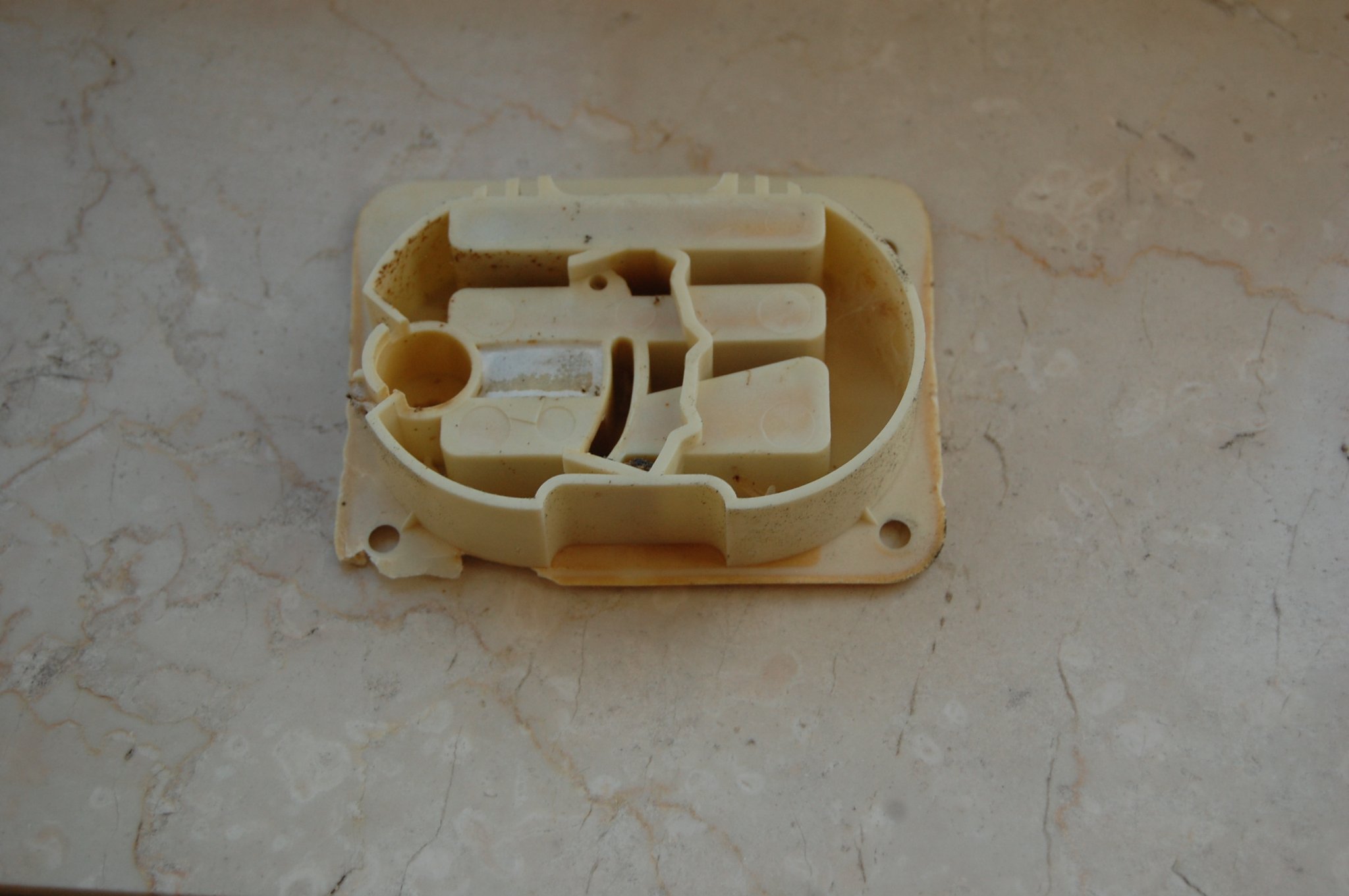 Bản thay thế khóa cho cửa sổ mái "Roto