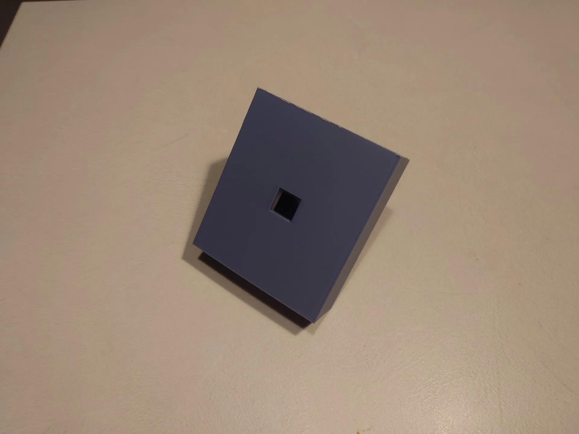 Máng đèn đơn giản cho Allocacoc LightCube