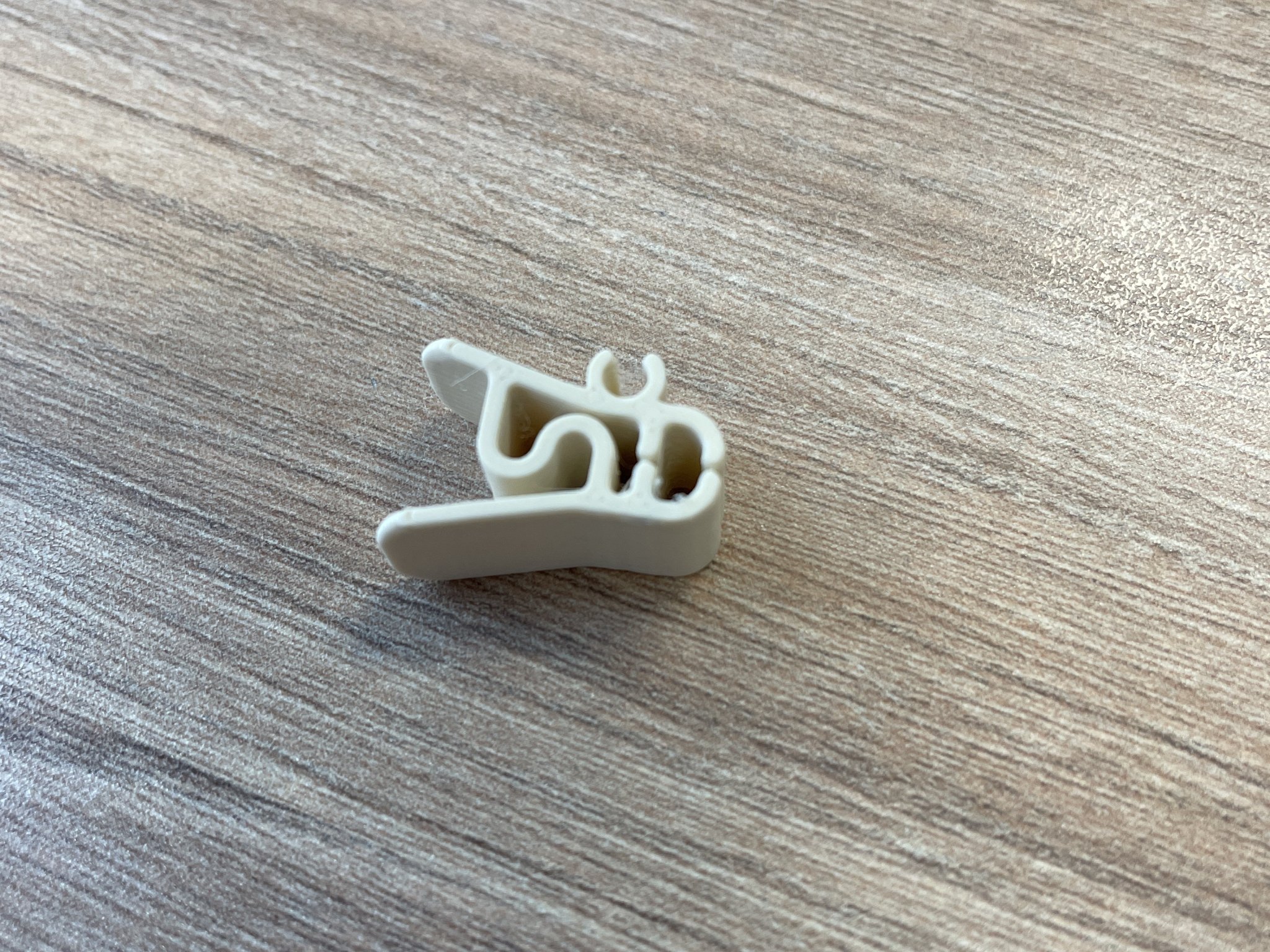 Kẹp dây tai nghe tiện lợi cho người dùng