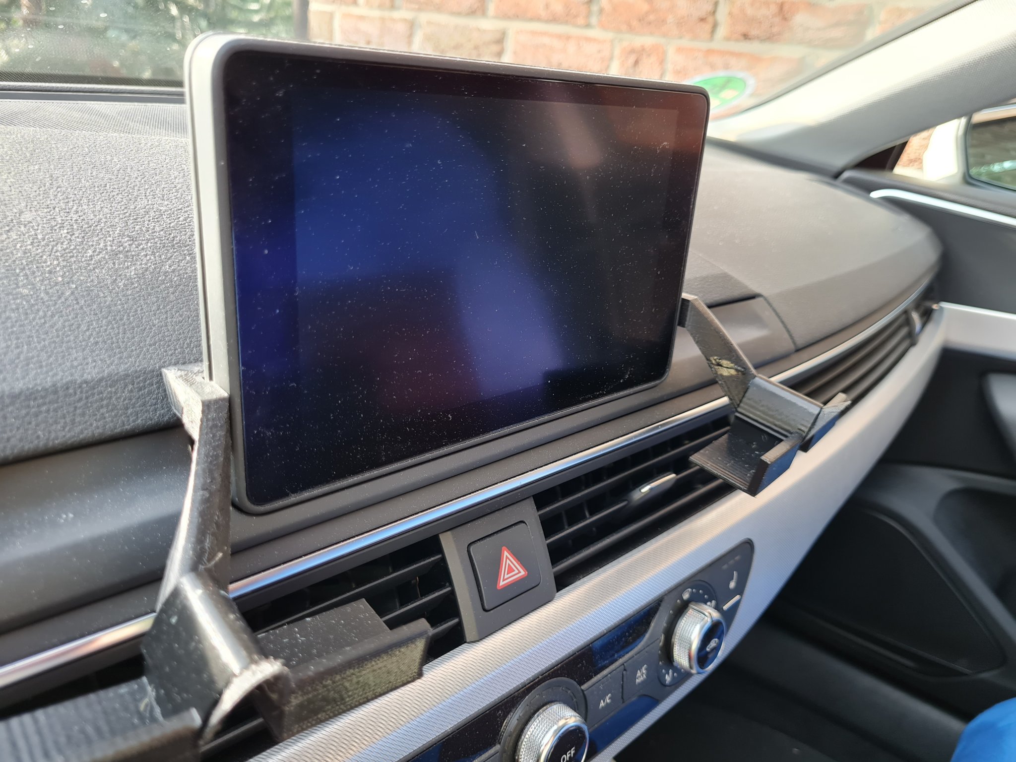 Giá đỡ kính râm cho xe Audi A5