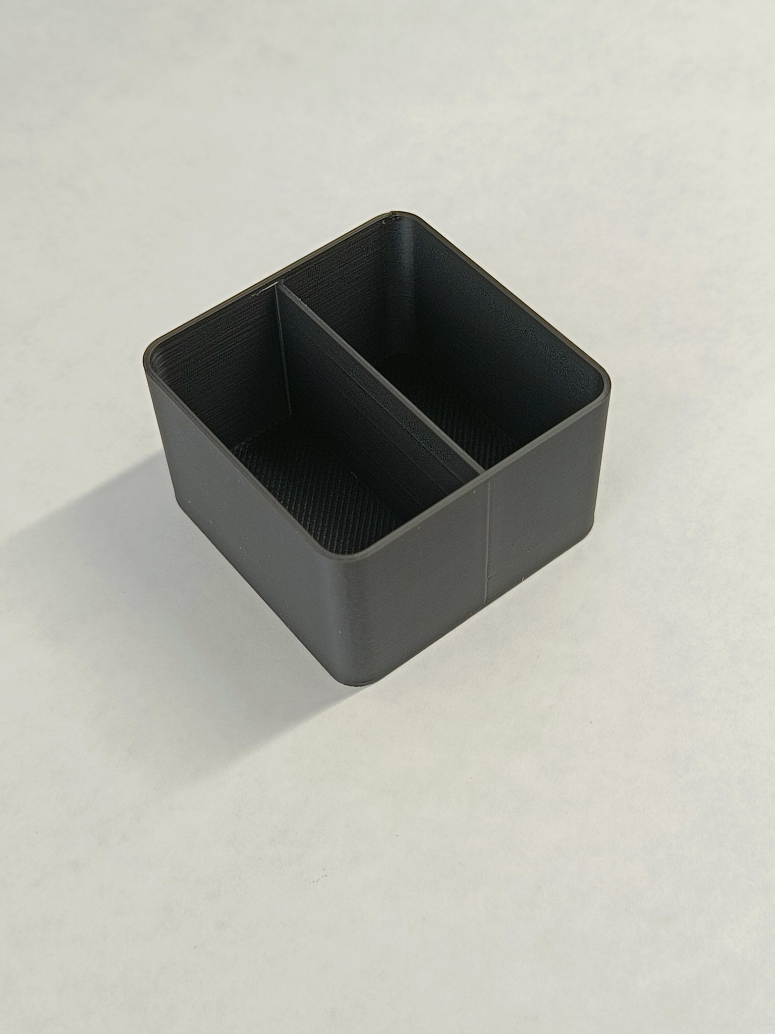 Hộp mở rộng hệ thống lưu trữ với 2 và 4 ngăn