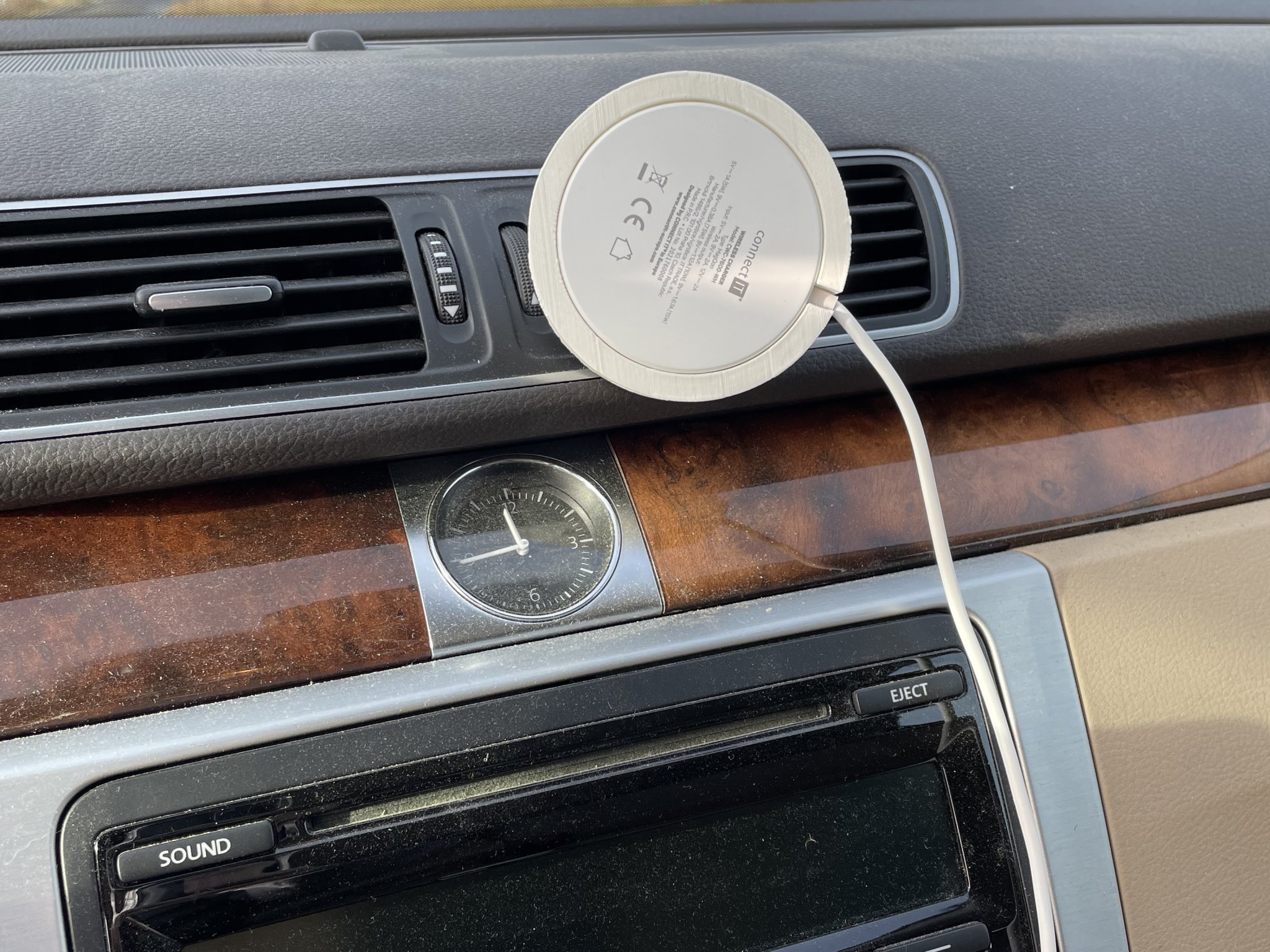 Giá đỡ sạc không dây MagSafe cho xe hơi V2