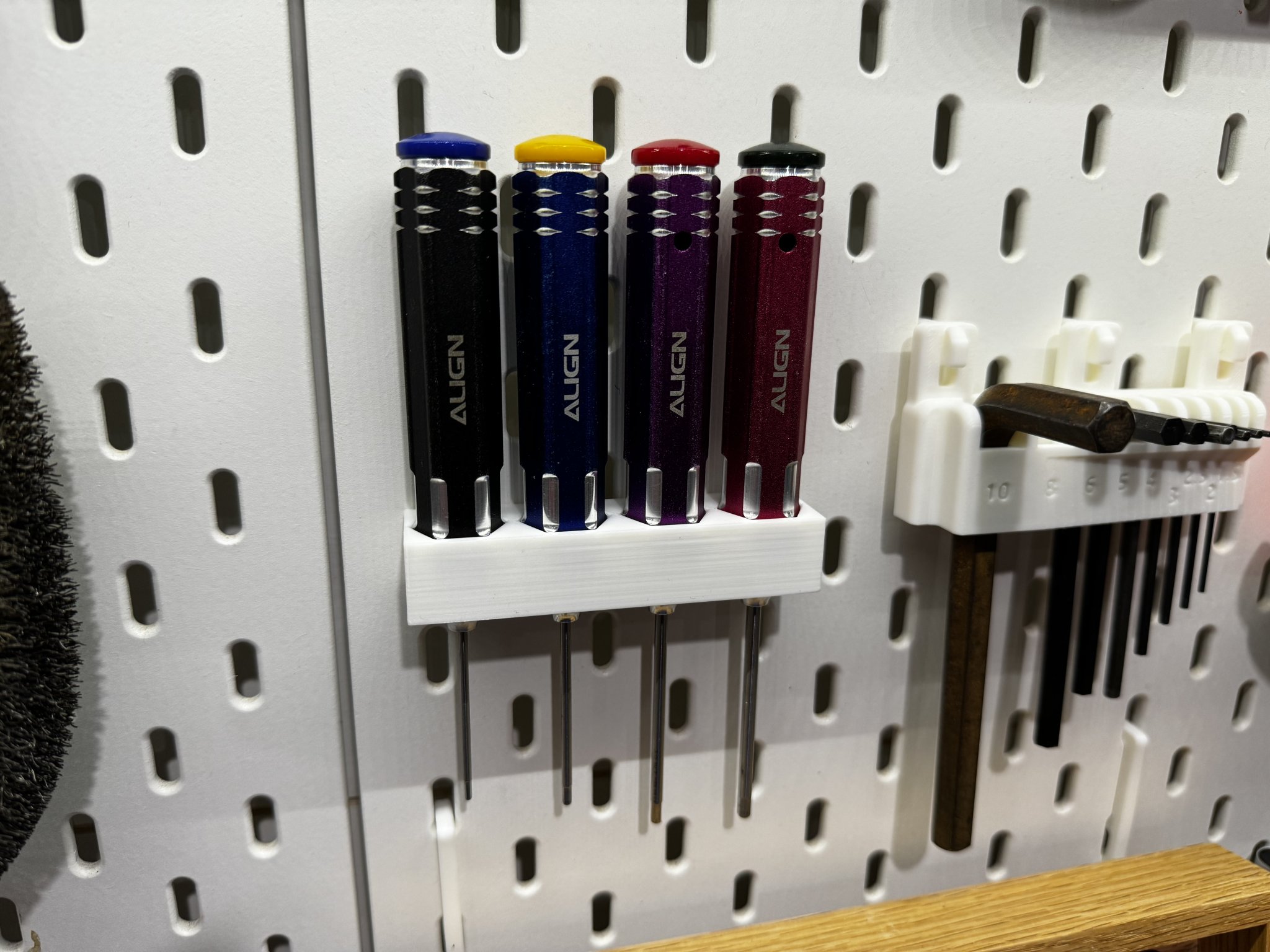 Giá đỡ công cụ Hex Align cho Skadis