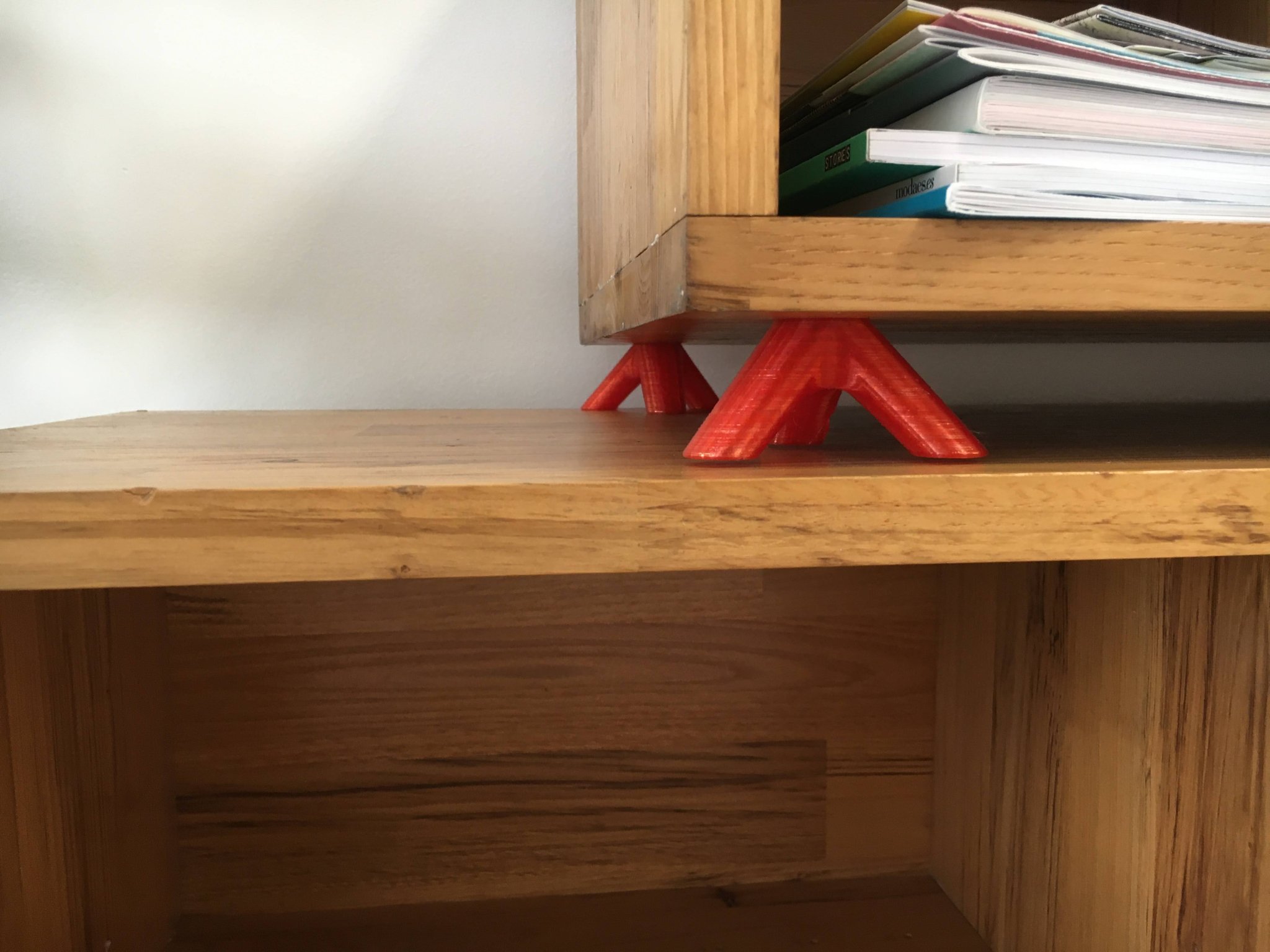 Chân tủ hình dạng hữu cơ cho hệ thống Kallax