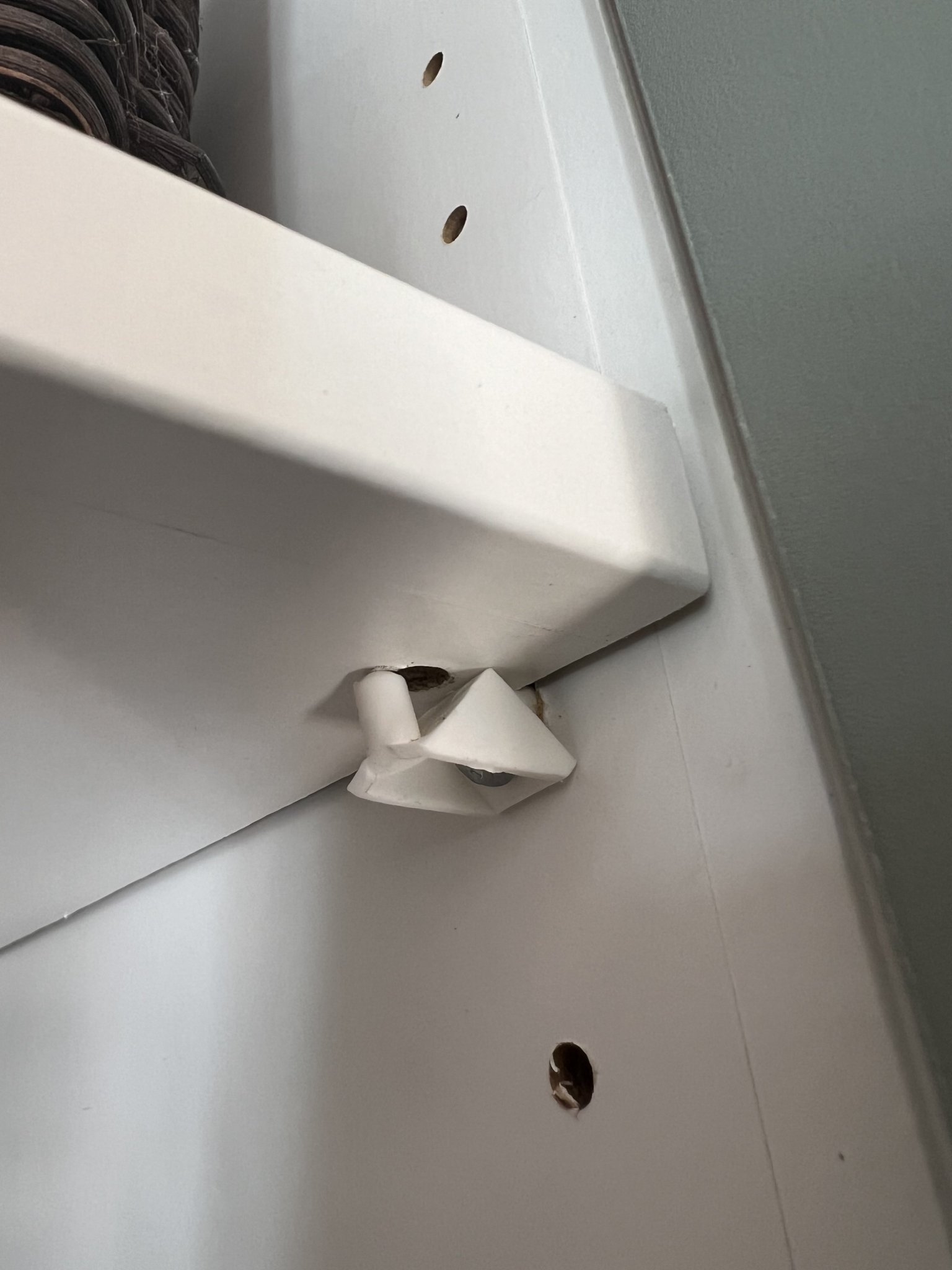 Pin giá đỡ siêu bền thay thế cho kệ KOMPLEMENT