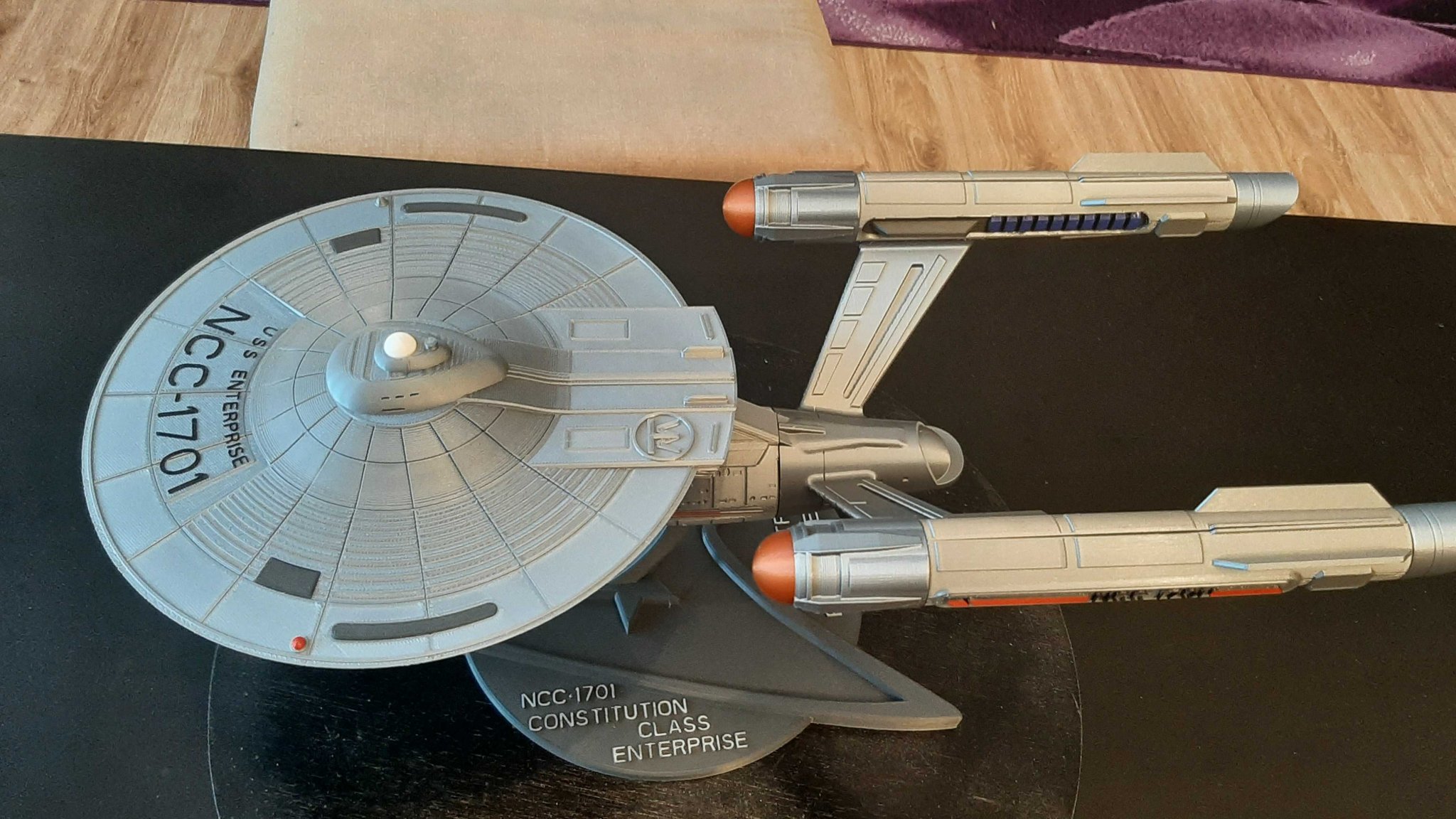 Mô hình tàu NCC-1701 Enterprise - Constitution Class từ Star Trek