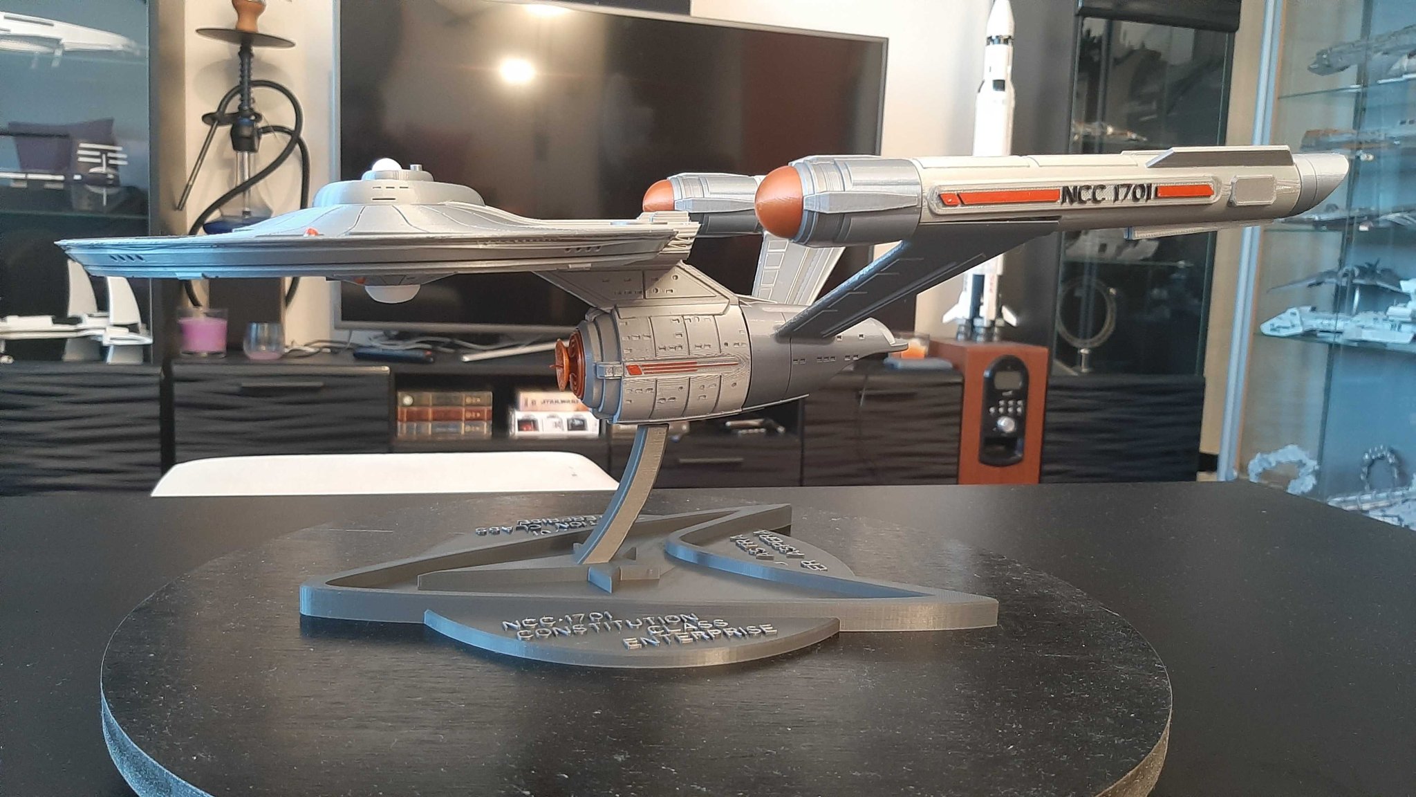 Mô hình tàu NCC-1701 Enterprise - Constitution Class từ Star Trek