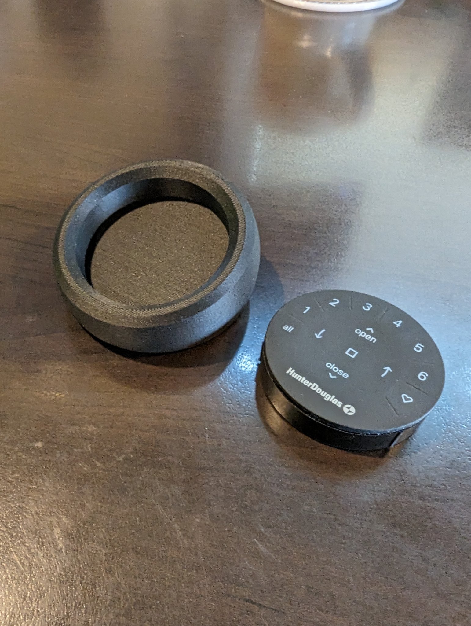 Giá đỡ điều khiển từ xa PowerView của Hunter Douglas