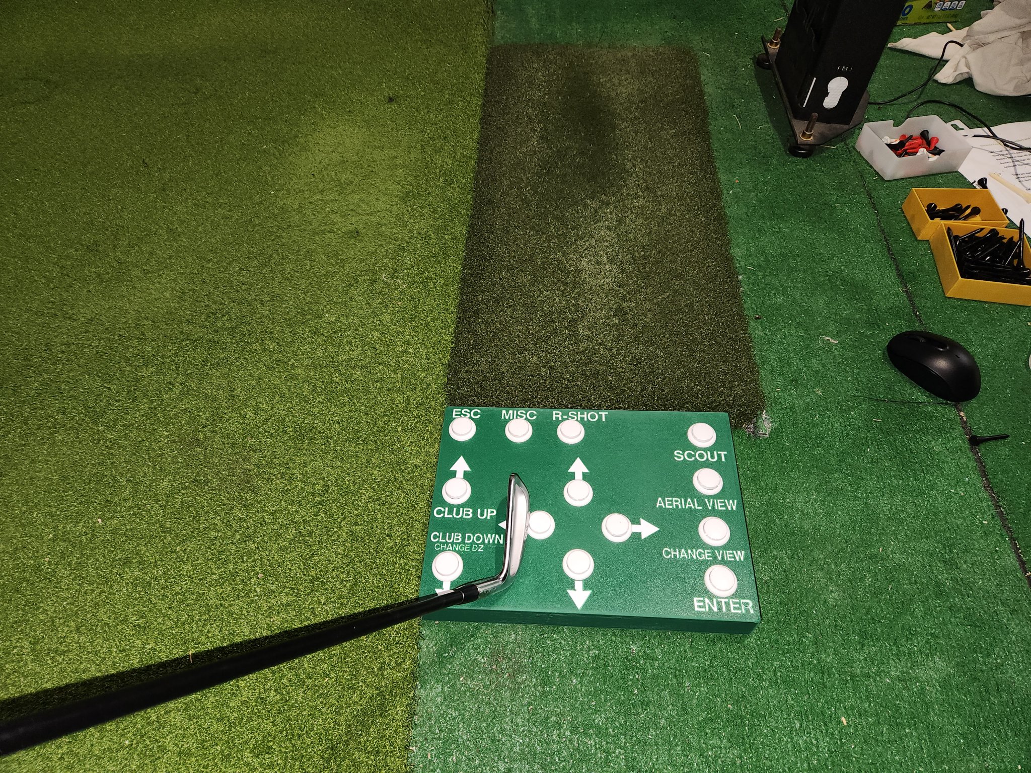 Hộp điều khiển mô phỏng golf không dây cho TGC2019