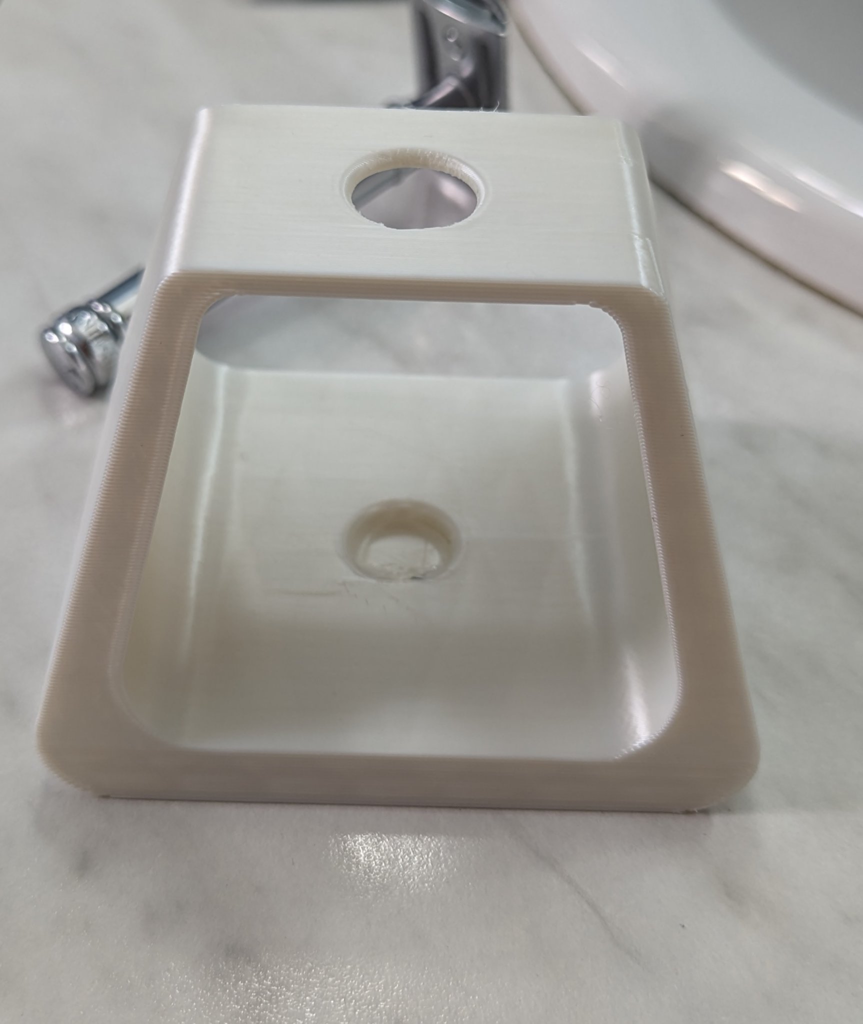 Giá đỡ dao cạo an toàn cho phòng tắm