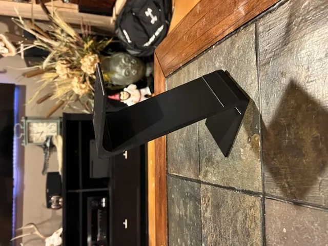 Giá đỡ trưng bày mũ bóng chày tự chế