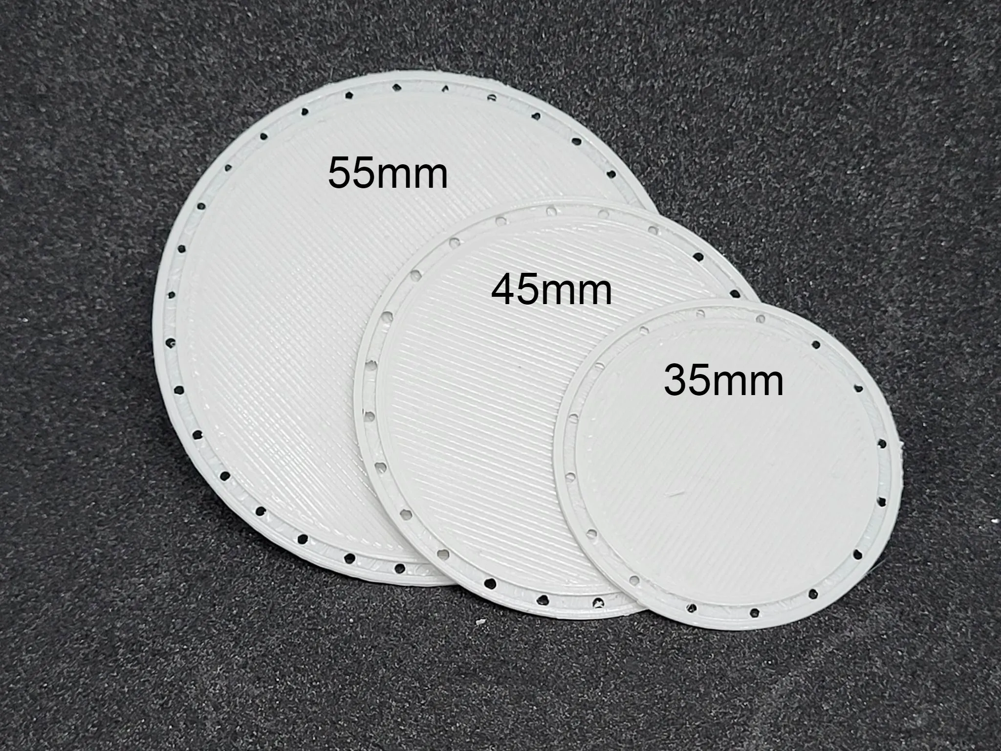 Patches thêu sẵn - mẫu trống với nhiều kích thước hơn