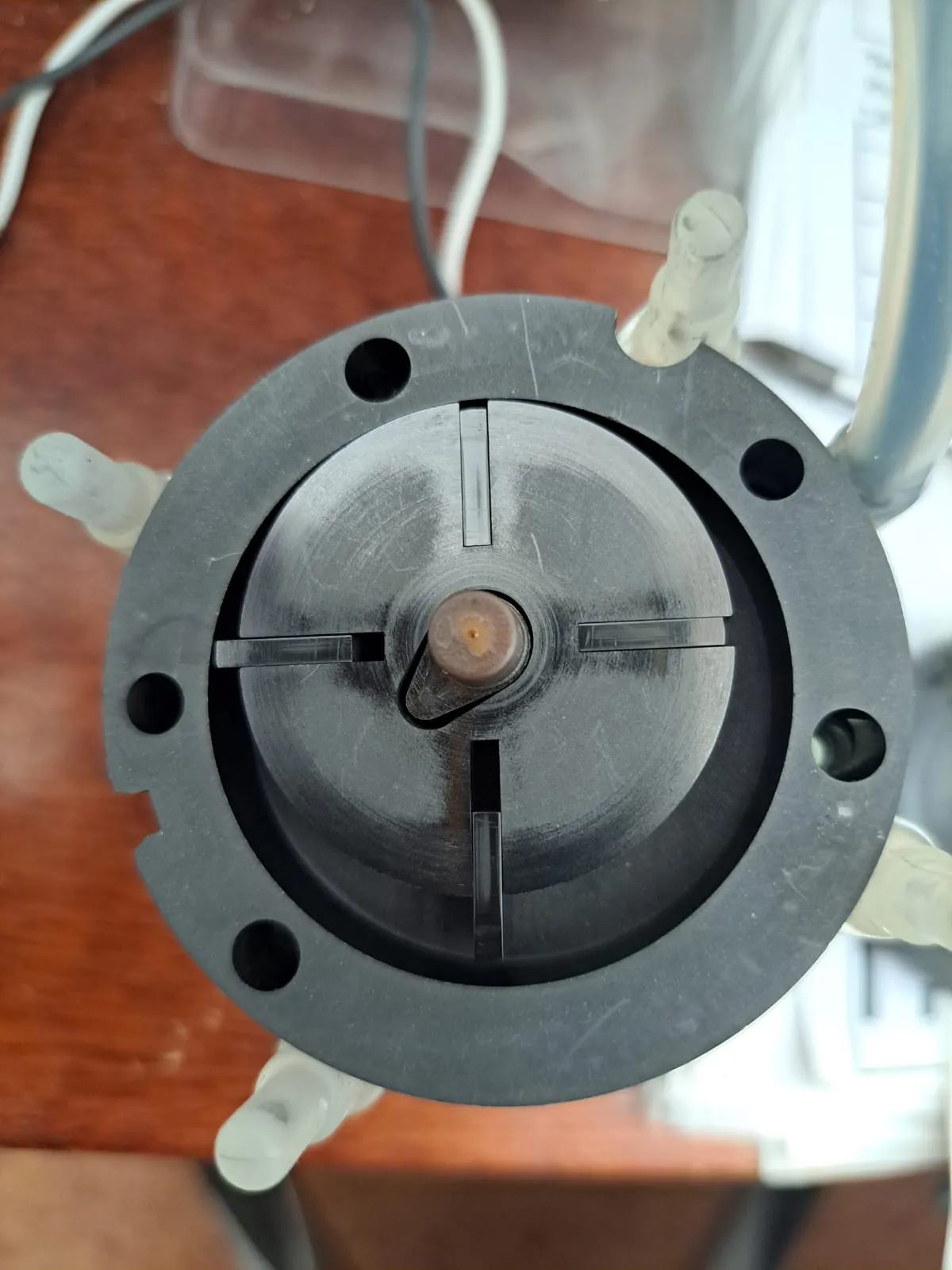 Bơm khóa trung tâm cho xe MERCEDES OEM 1688000248