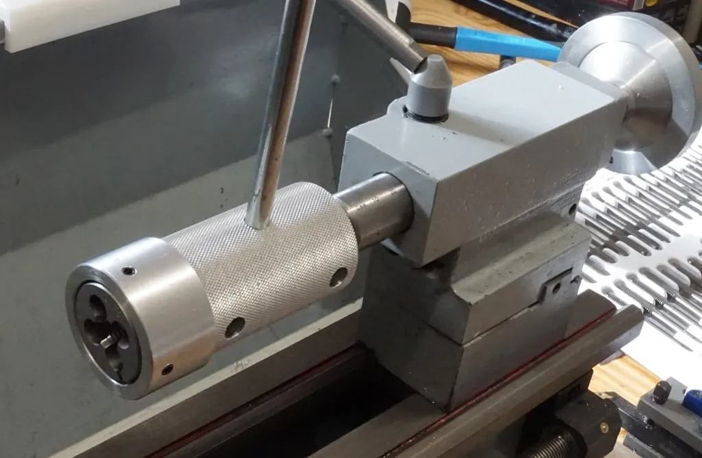 Giá đỡ khuôn đuôi máy tiện parametric 38mm