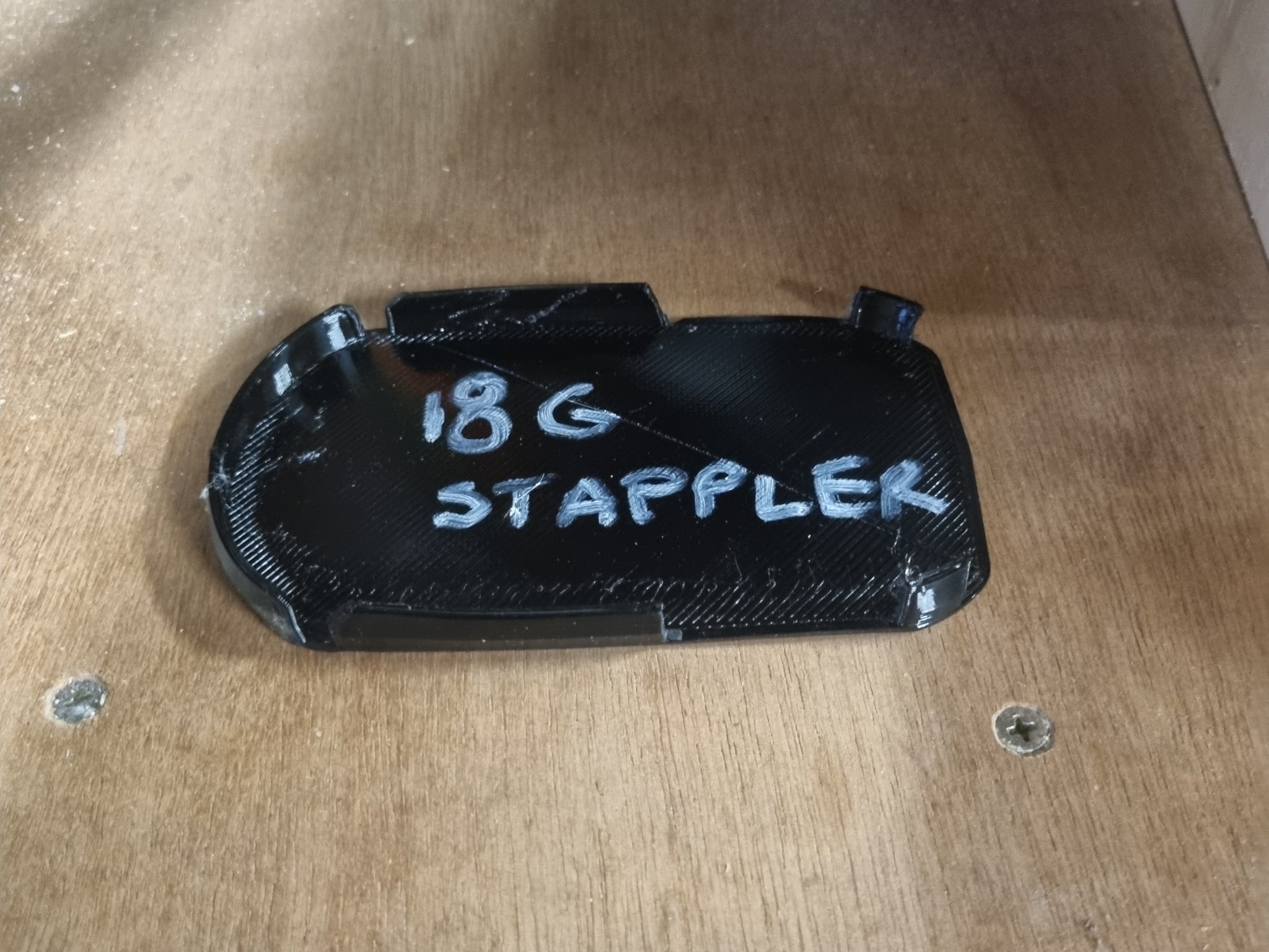 Nắp che pin cho máy bắn ghim Ryobi R18ST