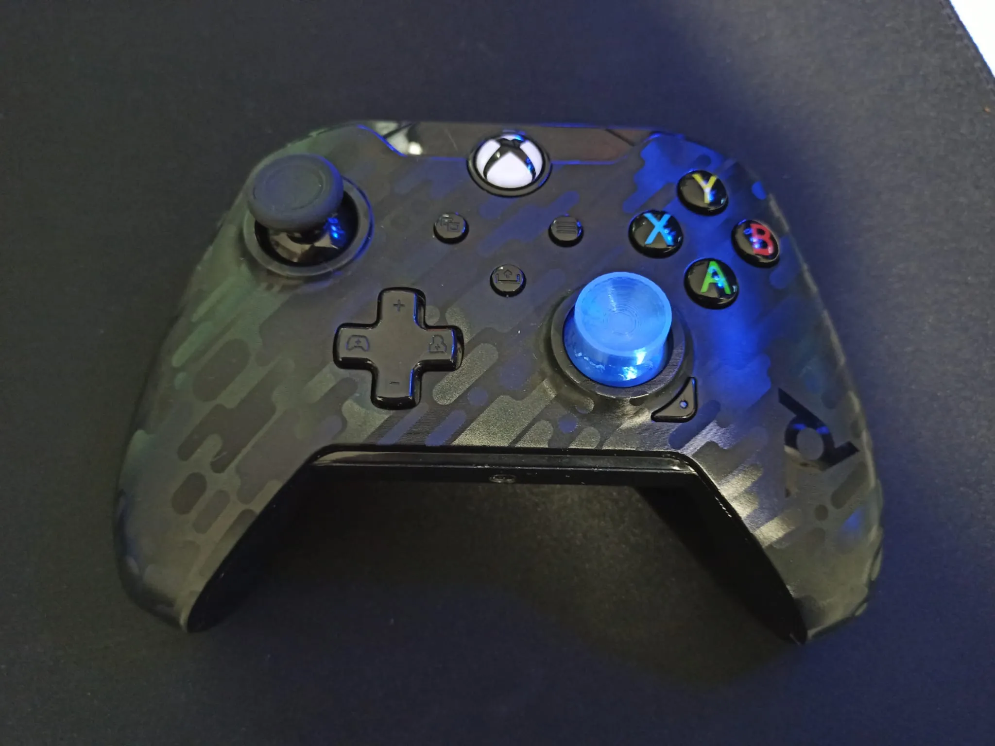 Thay thế cần điều khiển Xbox One PDP