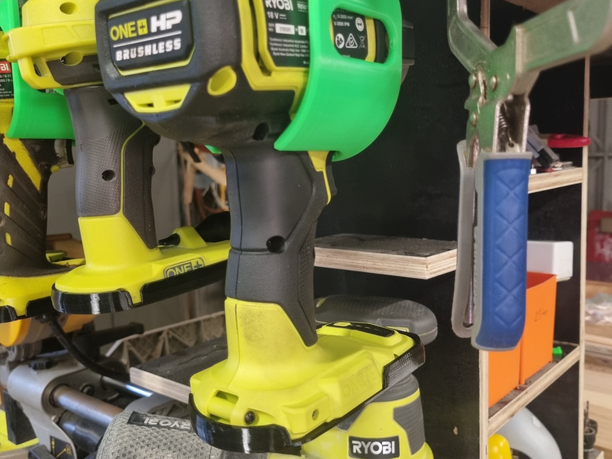 Nắp che pin cho súng bắn Ryobi RIW18X in TPU