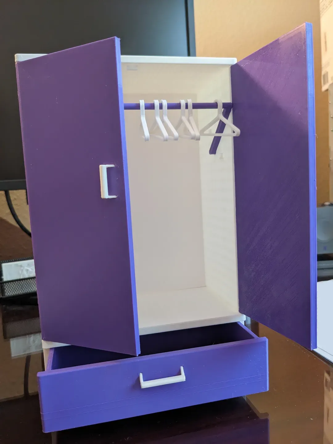 Tủ quần áo remix dễ in cho đồ chơi và búp bê