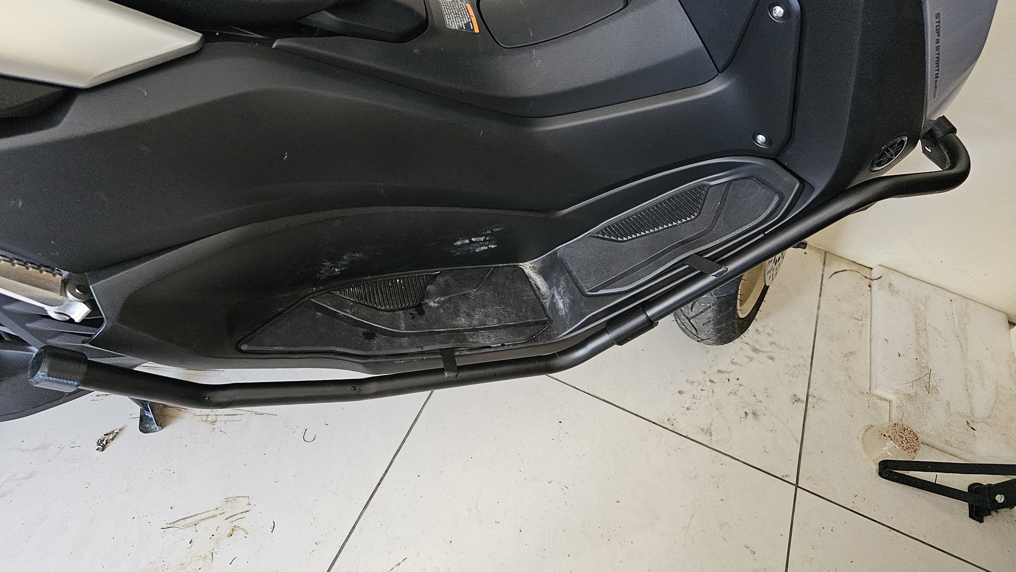 YAMAHA NMAX 155 V2 2022 CRUSHBAR TPU VÀ NẮP KẾT NỐI