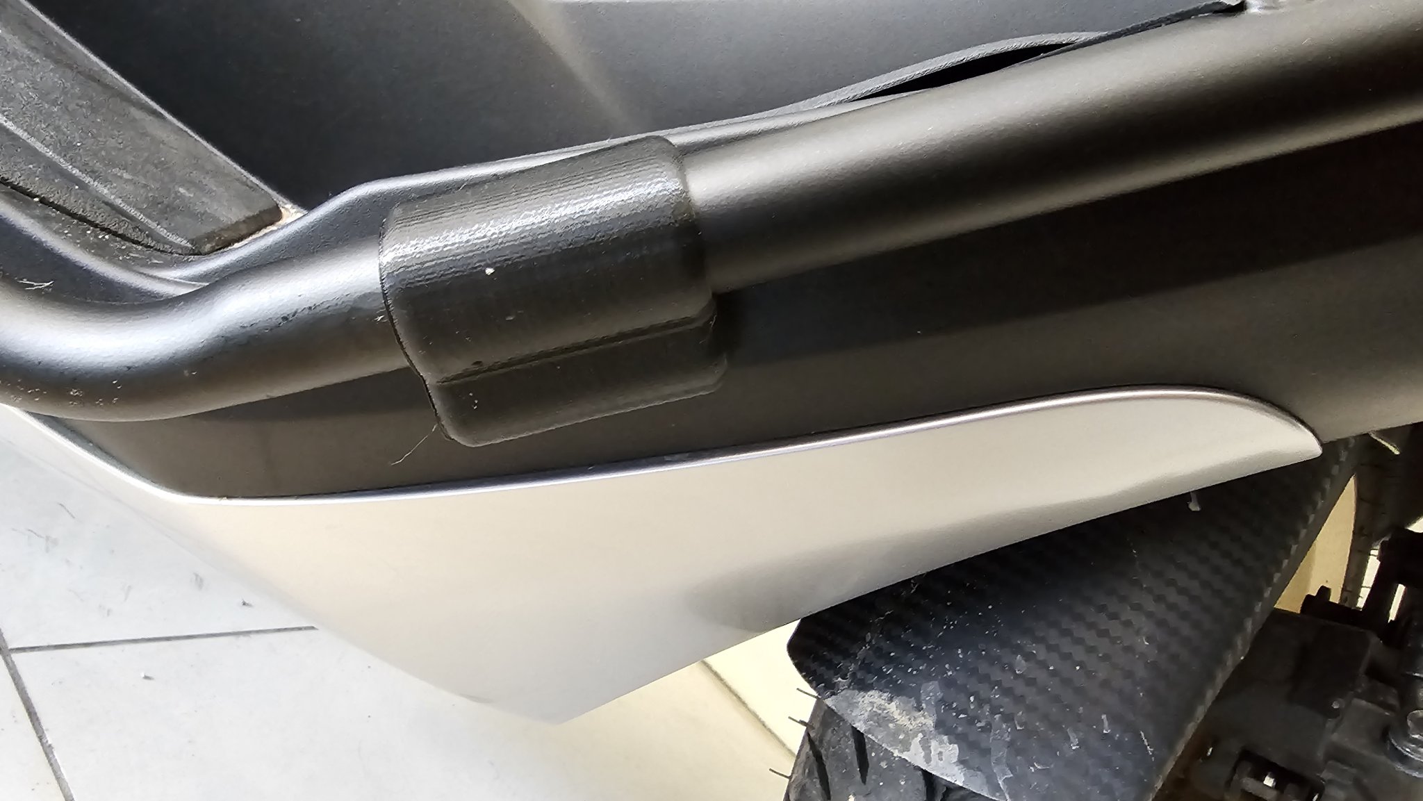 YAMAHA NMAX 155 V2 2022 CRUSHBAR TPU VÀ NẮP KẾT NỐI