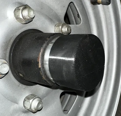 Nắp đậy Bearing Buddy 2 inch chống bụi và nước