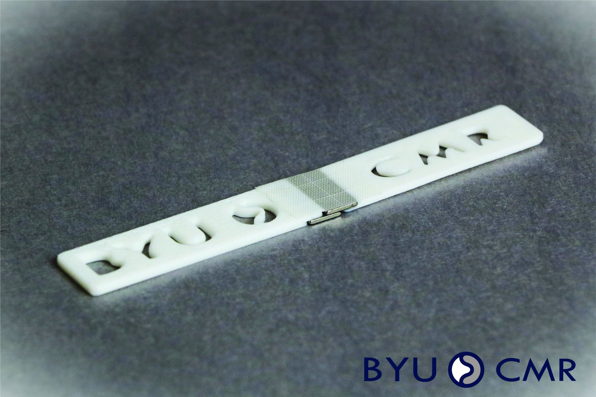 Bản lề từ tính MaLDO gập 180 độ cho CubeSats