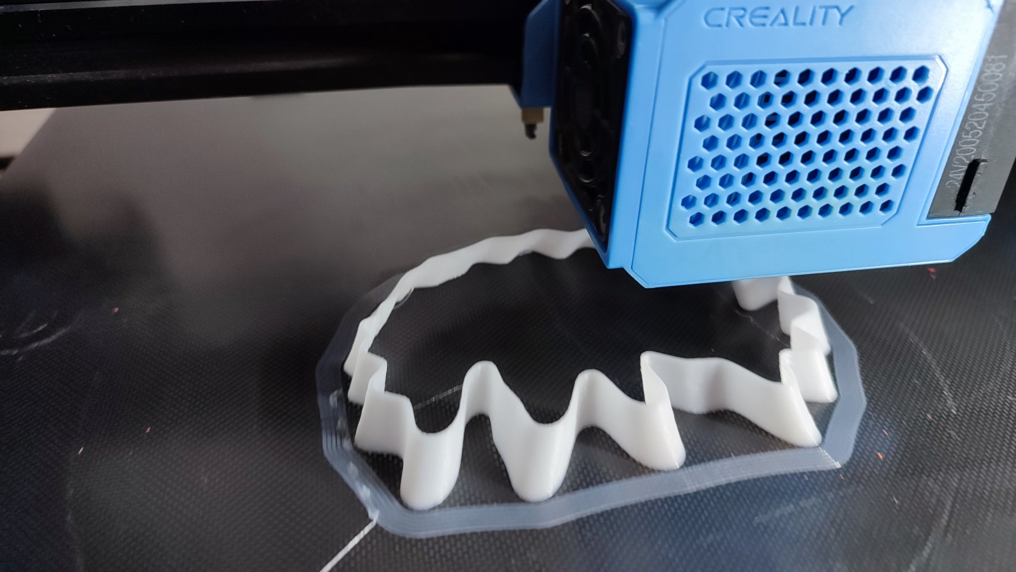 Bình hoa ma Booh cho trang trí Halloween