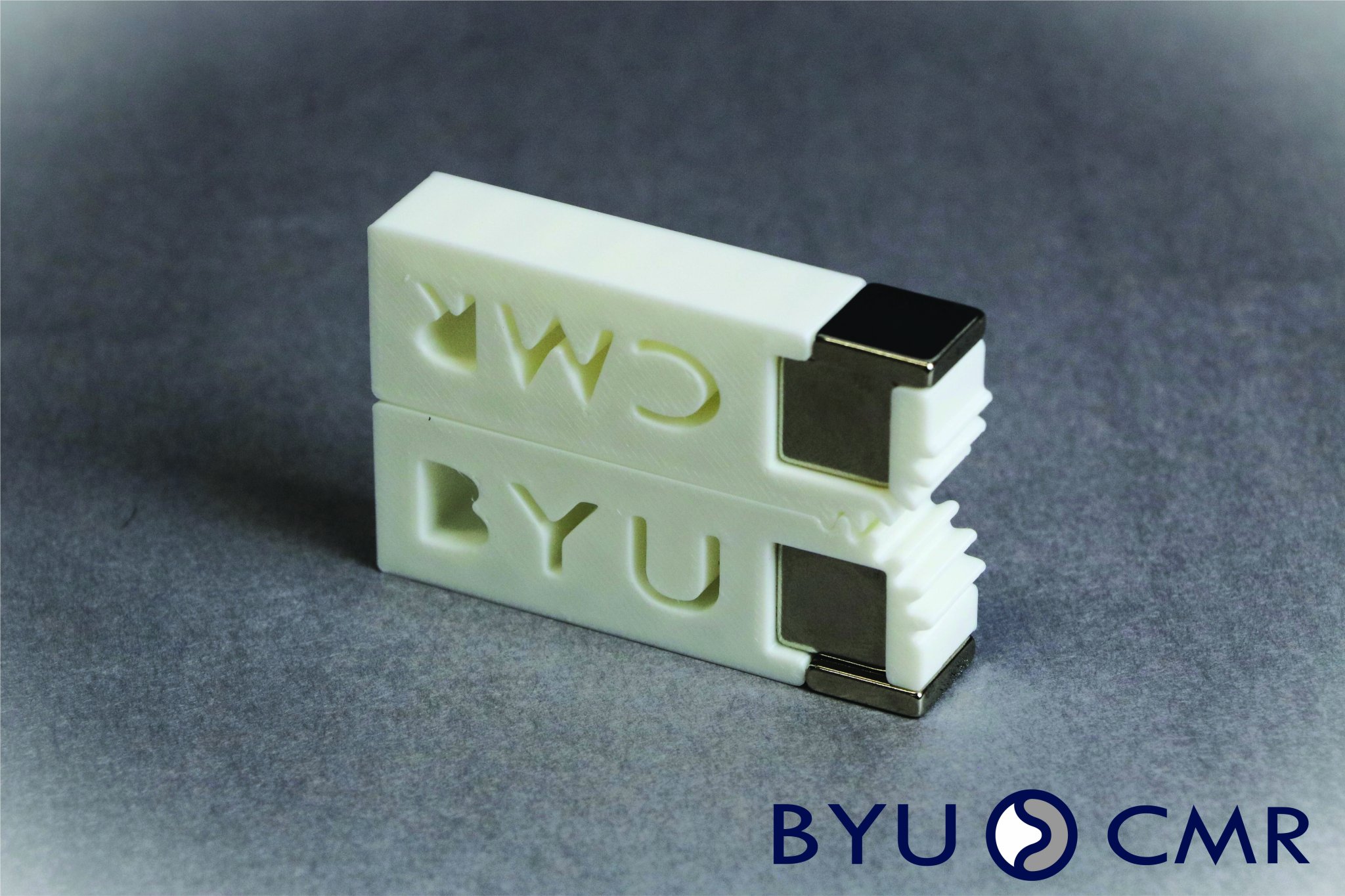 Liên kết bánh răng từ tính với thiết kế gấp giấy