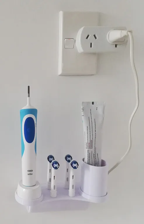 Trạm treo bàn chải điện tương thích với Oral-B