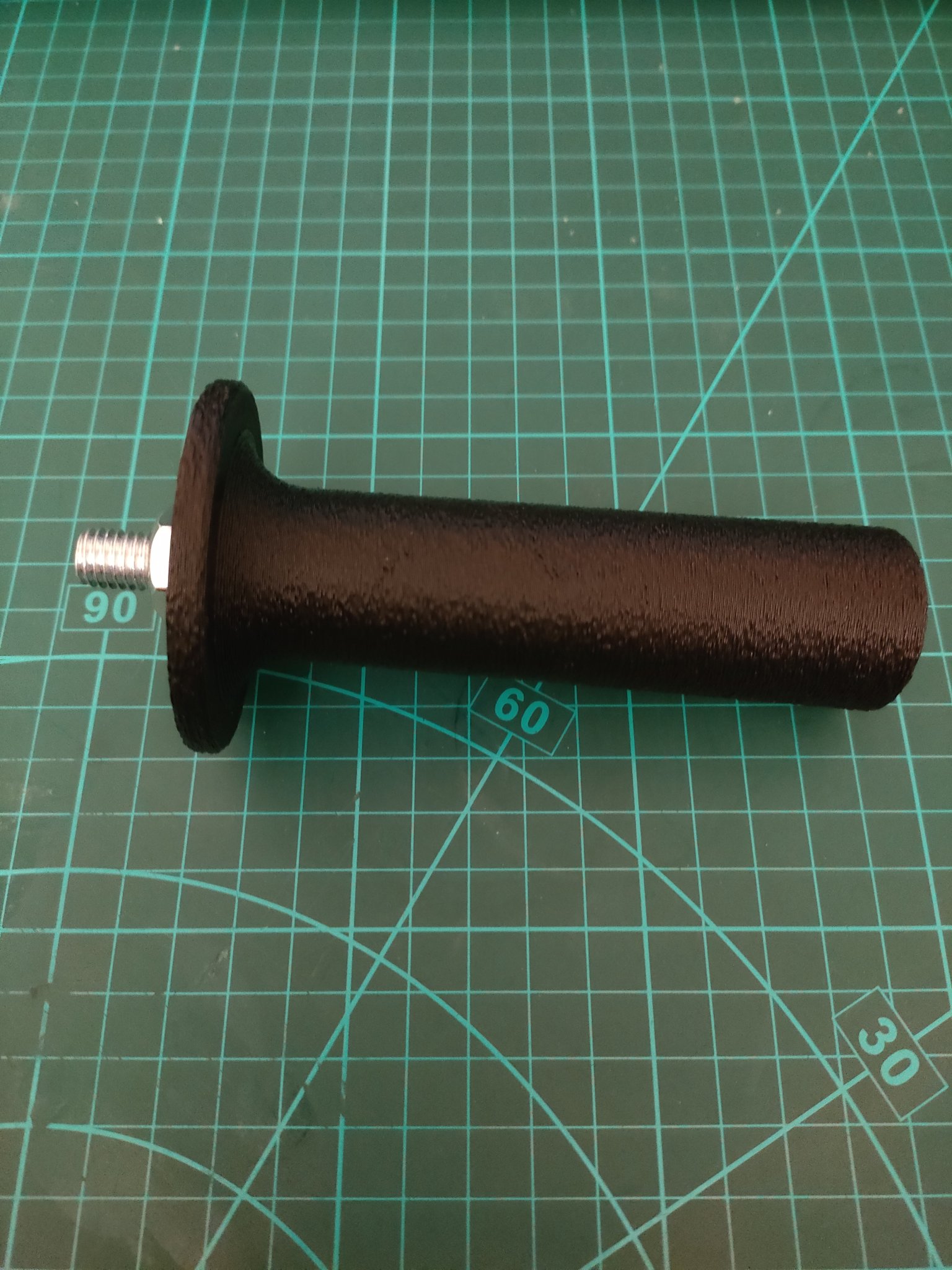 Thay thế tay cầm máy mài góc với vật liệu PLA