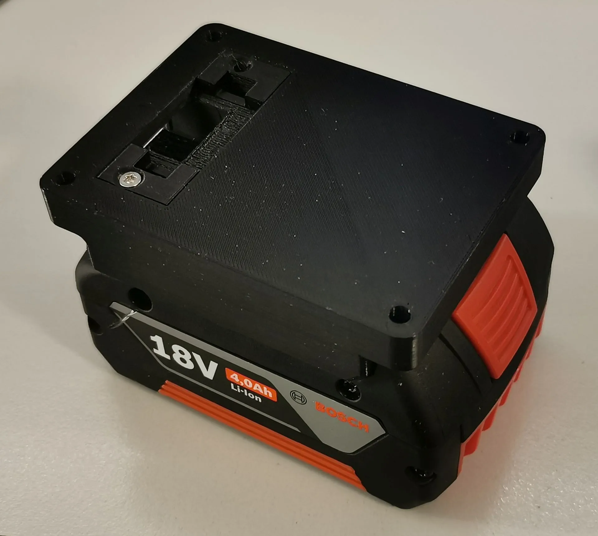 Bộ chuyển đổi pin Bosch Professional 18V cho thiết bị điện tử