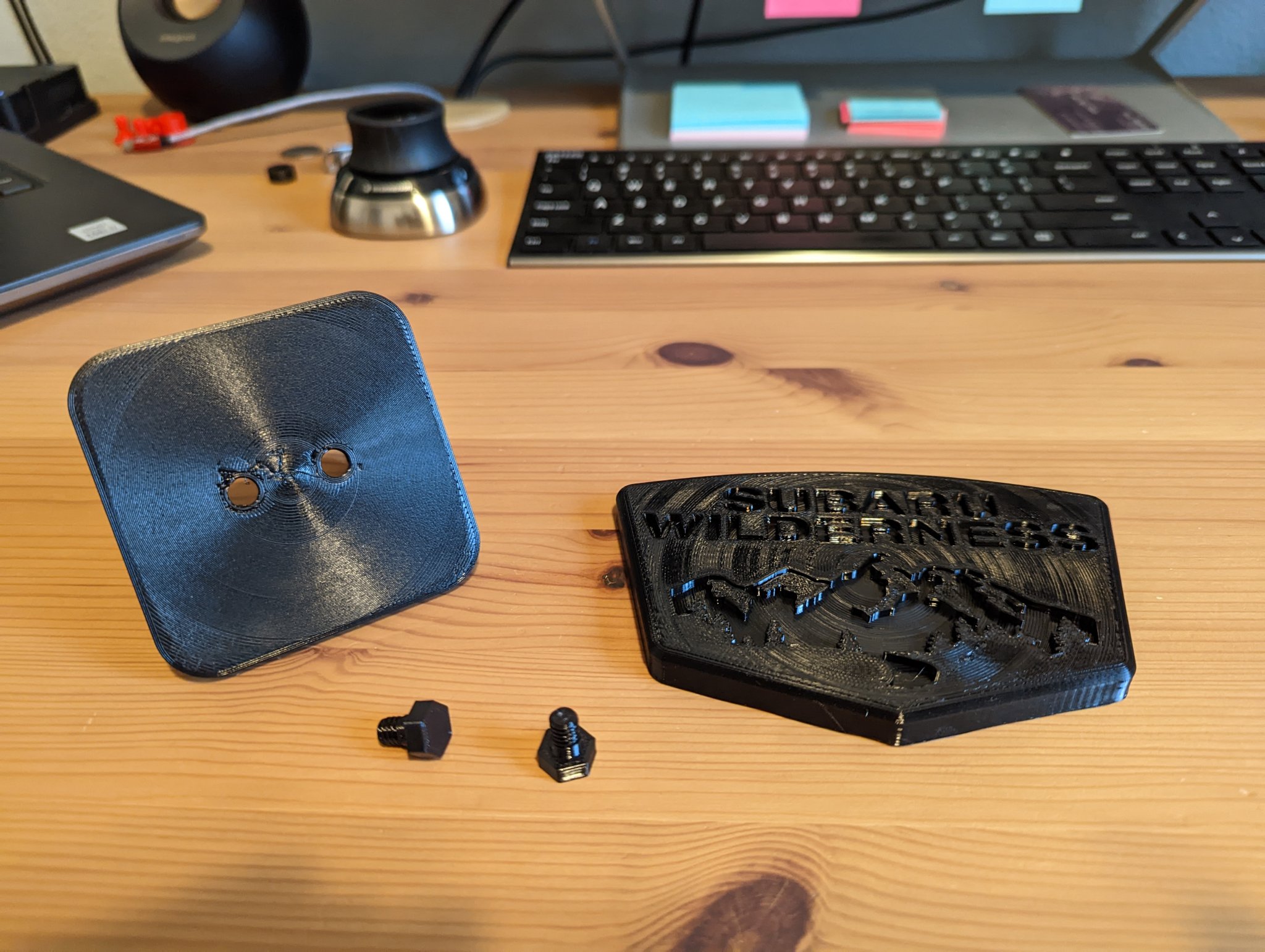 Nắp che móc kéo cho đầu nối 2 inch với biểu tượng Subaru Wild...