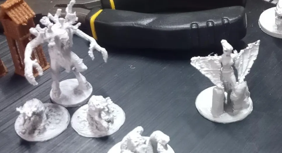 Bộ sưu tập mô hình thay thế nhân vật trong trò chơi Beast