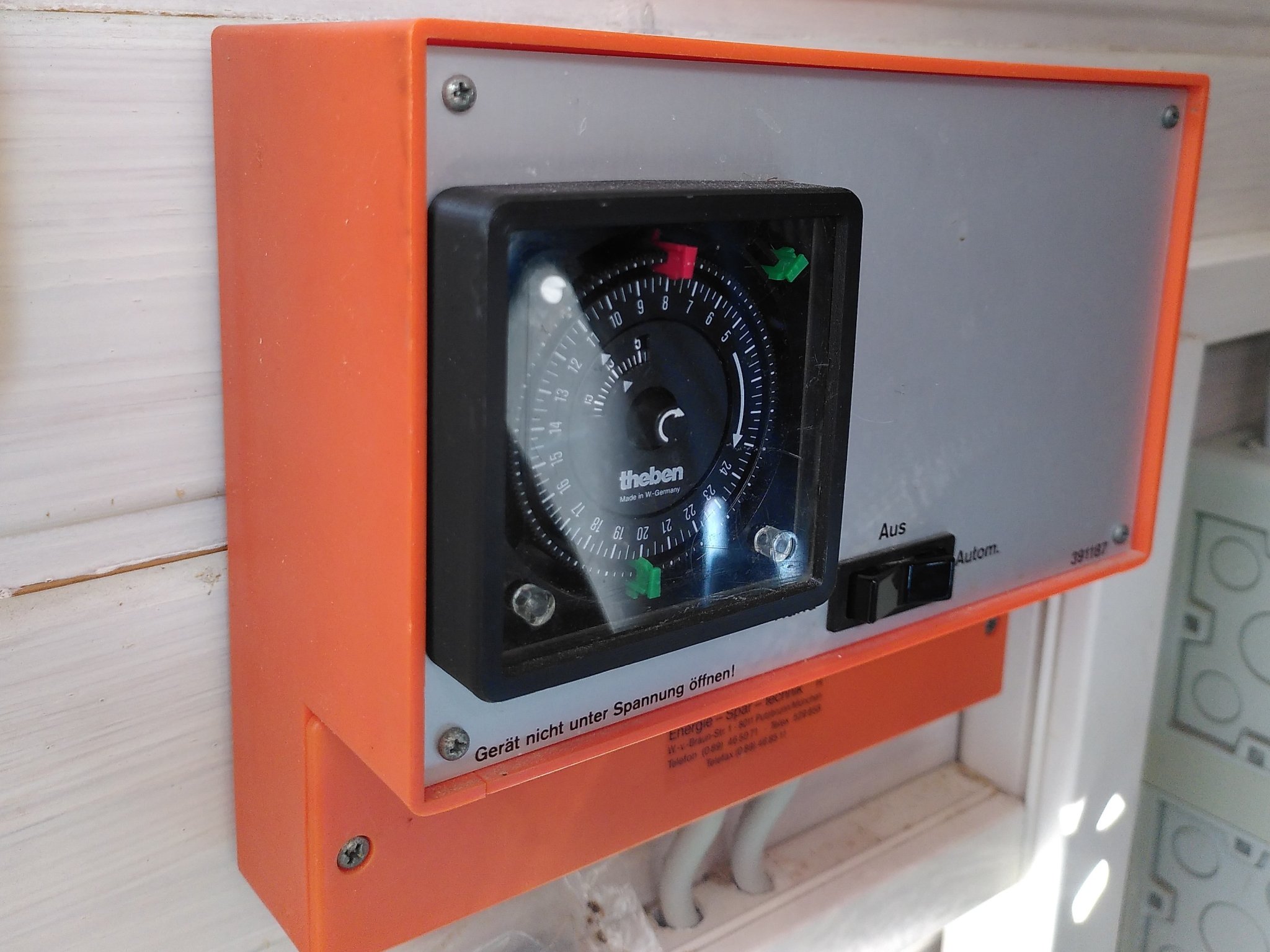 Khung che nắp cho công tắc hẹn giờ