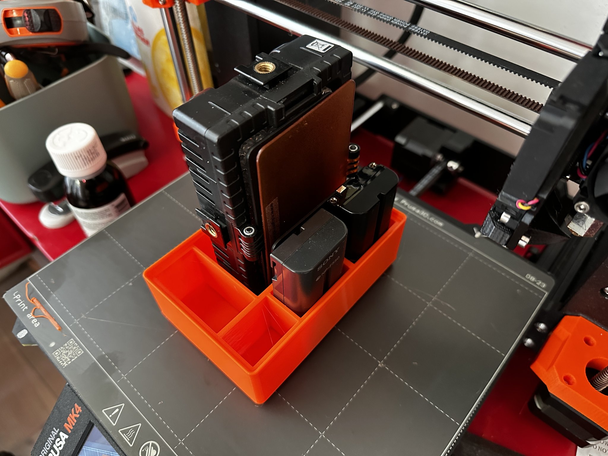 Hộp Gridfinity cho đèn camera FalconEyes DV96-V