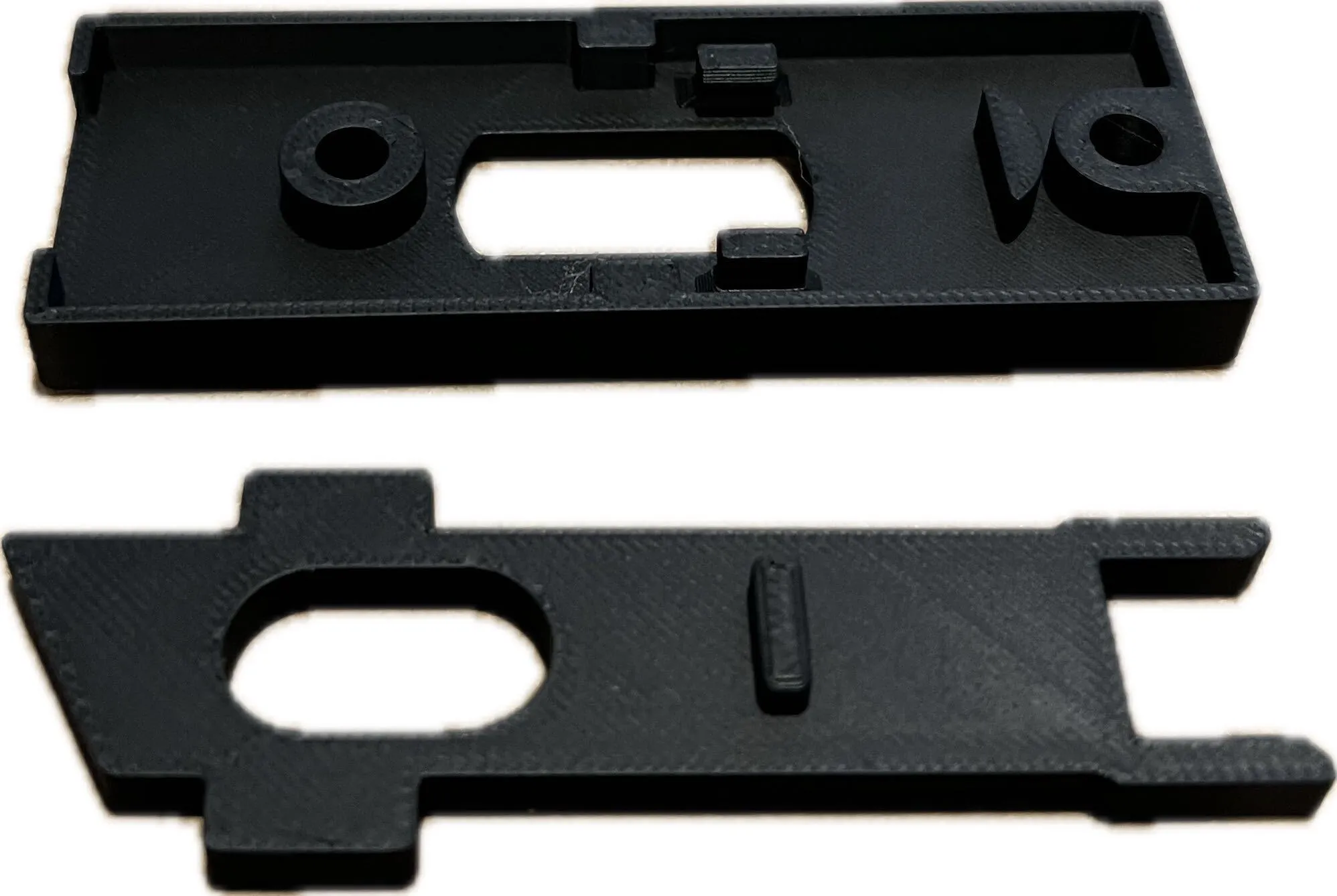 Khóa nghiêng cho cửa sổ hai cánh mở ra ngoài