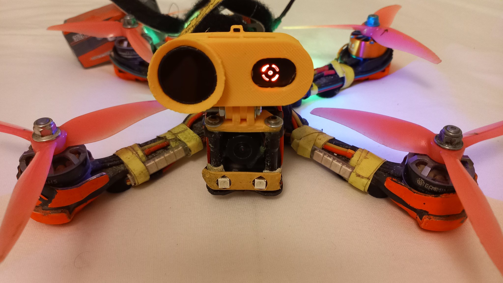 Giá đỡ và đế Runcam Thumb 25 mm chắc chắn và bền vững