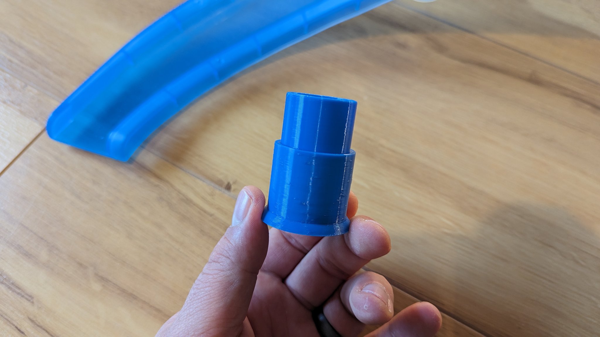 Thay thế cột cho cầu trượt sân bay Superwings World