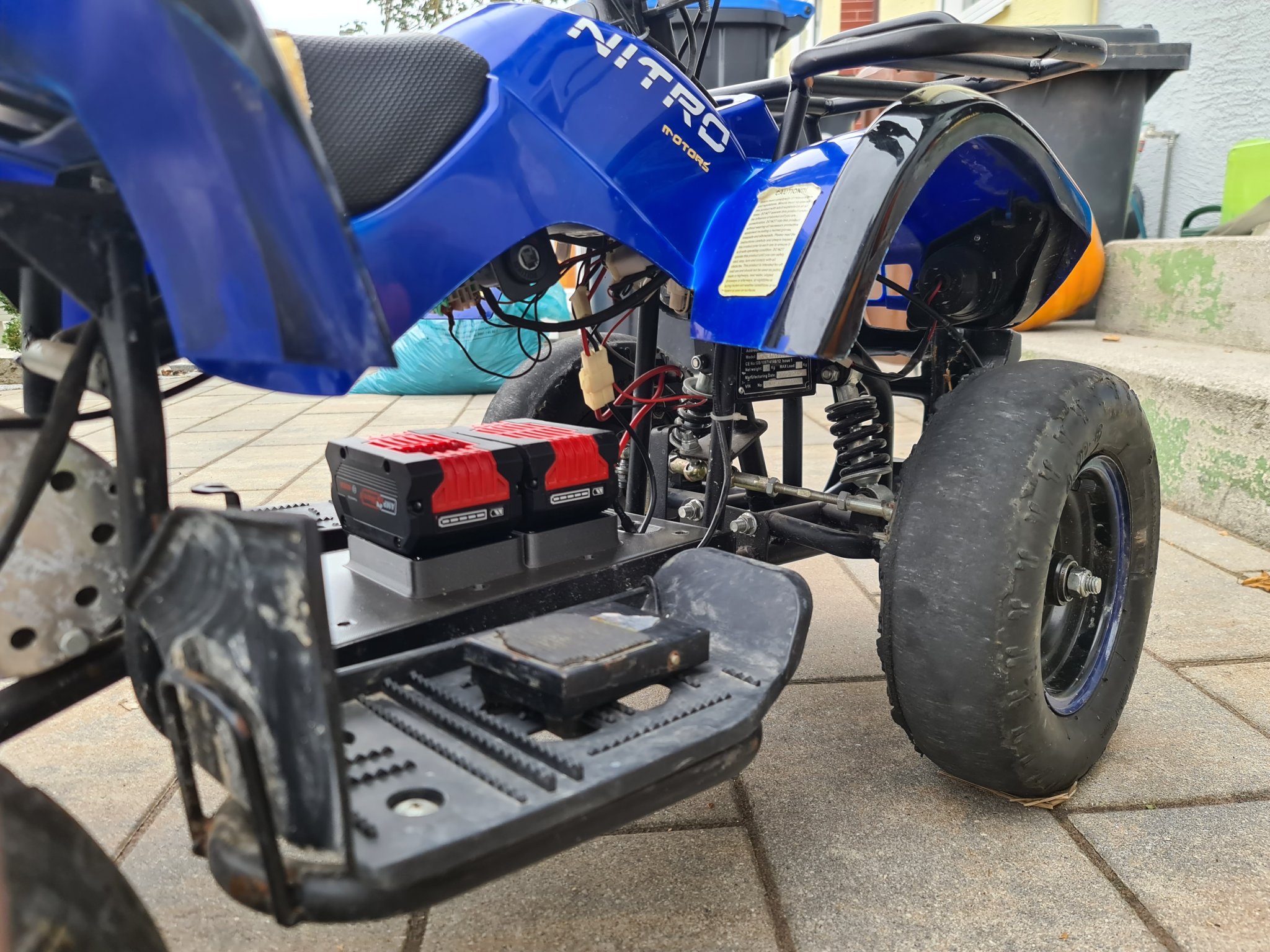 Giá đỡ thay thế pin Bosch 36V cho xe đồ chơi và xe điện