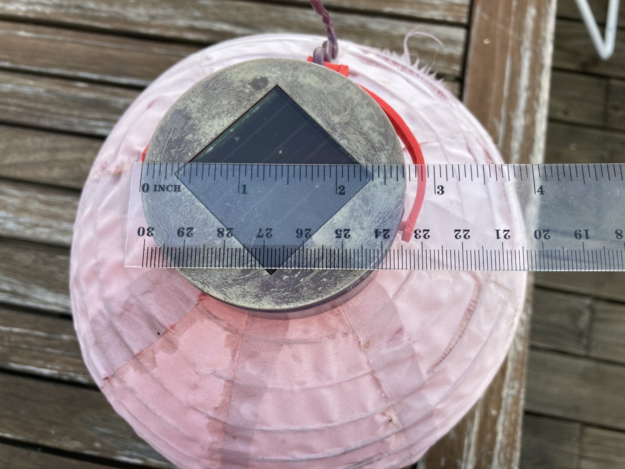 Thay thế tay cầm cho đèn lồng năng lượng mặt trời