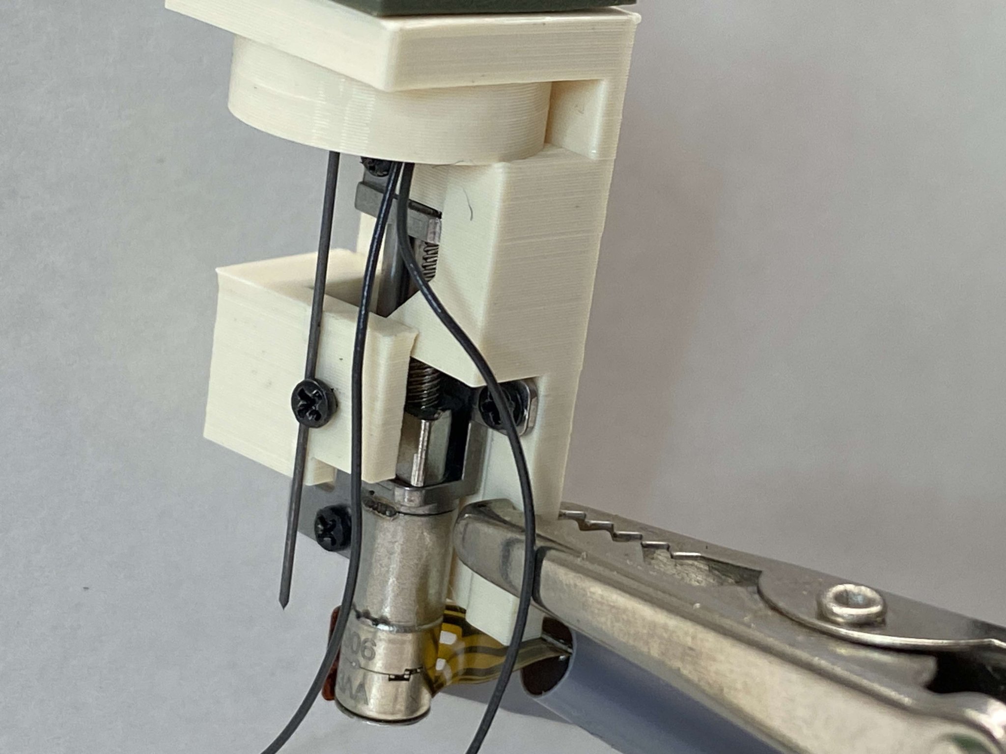 Giá đỡ cho động cơ vi bước điều khiển tín hiệu đường s...