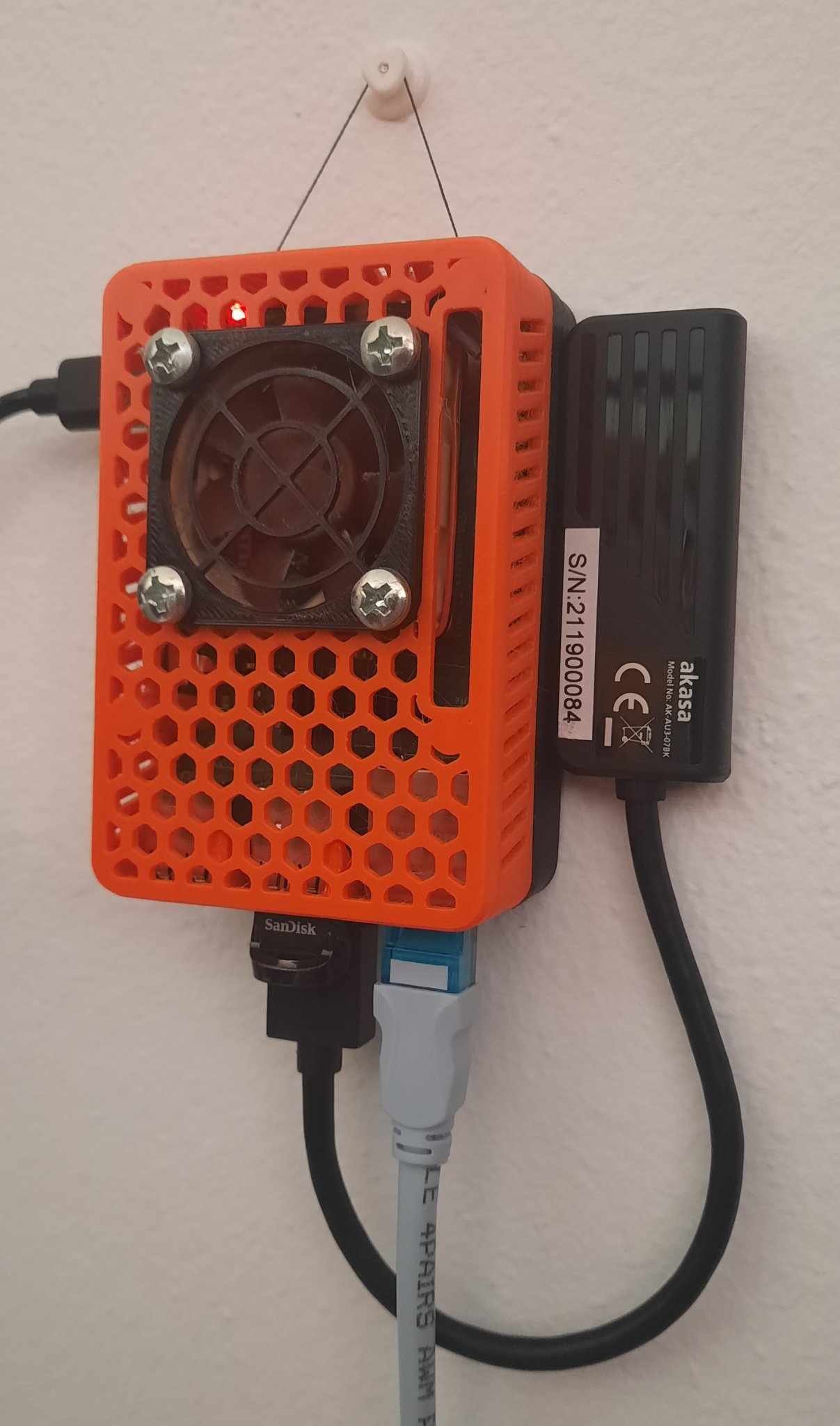 Vỏ Raspberry Pi 4B với khe cắm ổ SSD