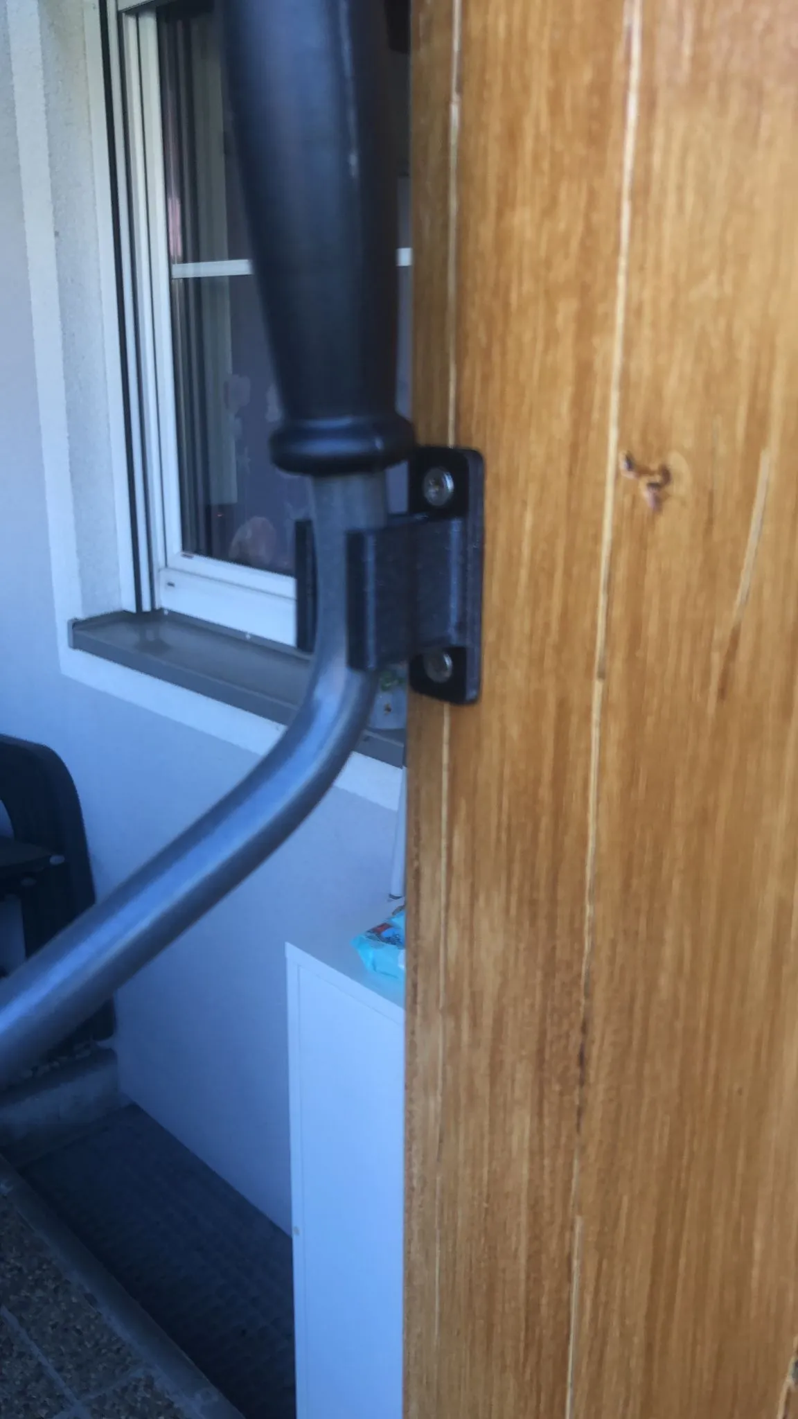 Kẹp tay quay gắn tường bằng PETG